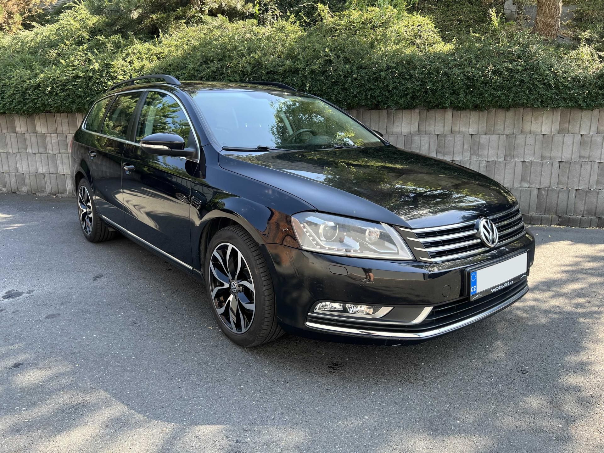 Volkswagen Passat, 2.0 TDi 103 kW BIXENON MR2014 - fotka 3