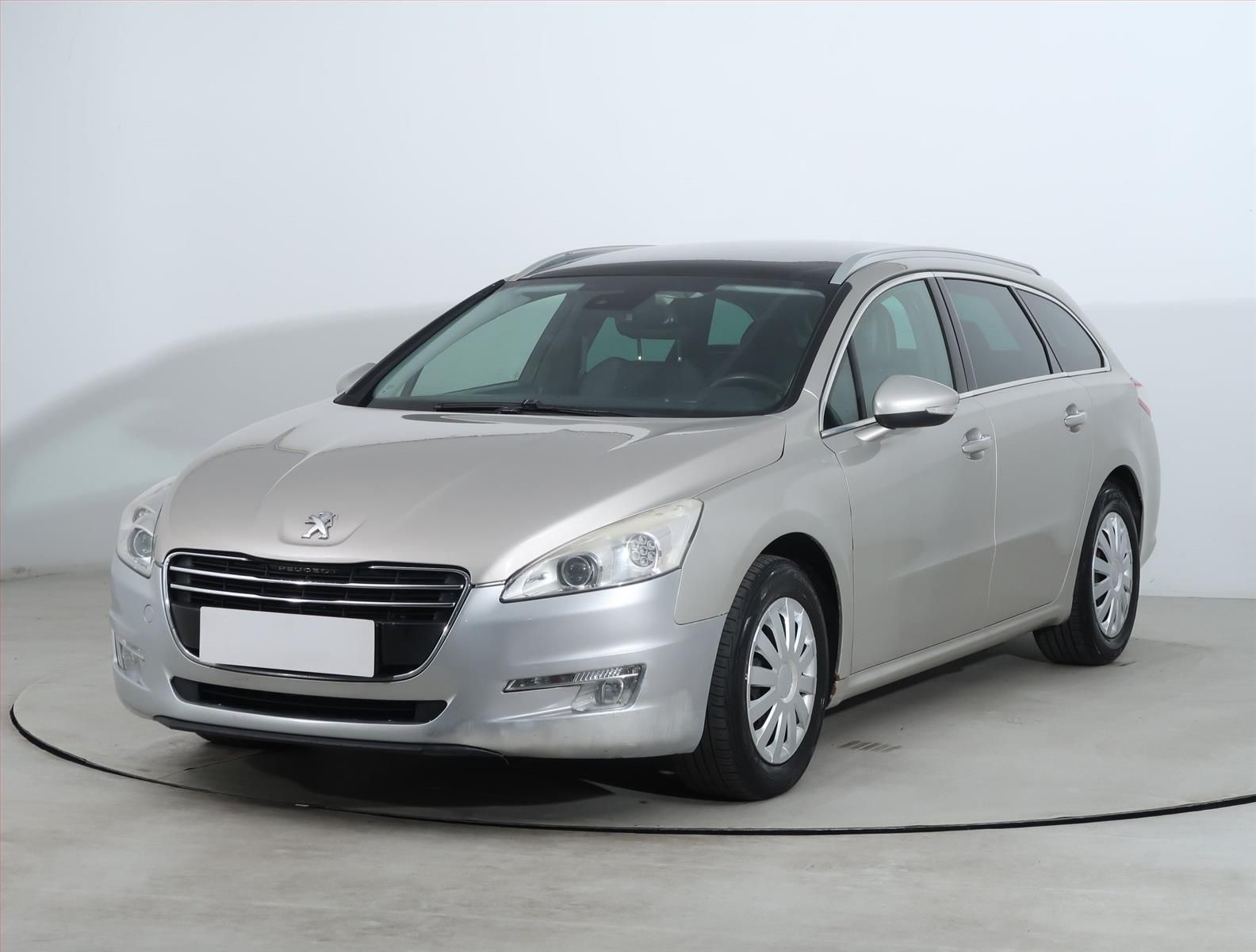 Peugeot 508, 2.0 HDi, Automatická klima - fotka 2
