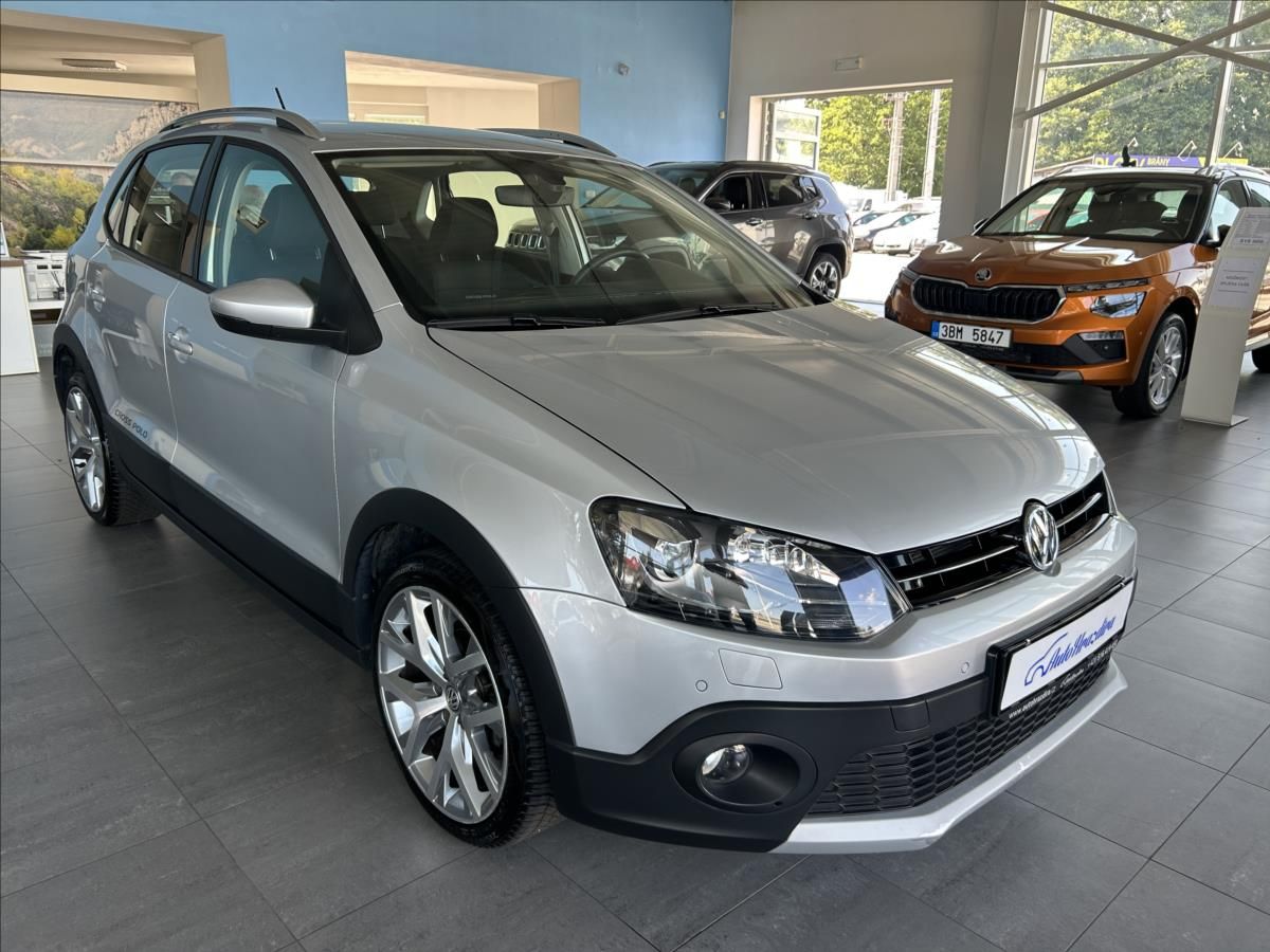 Volkswagen Polo, 1,2 TSI,CROSS,SERVISKA,1.MAJ