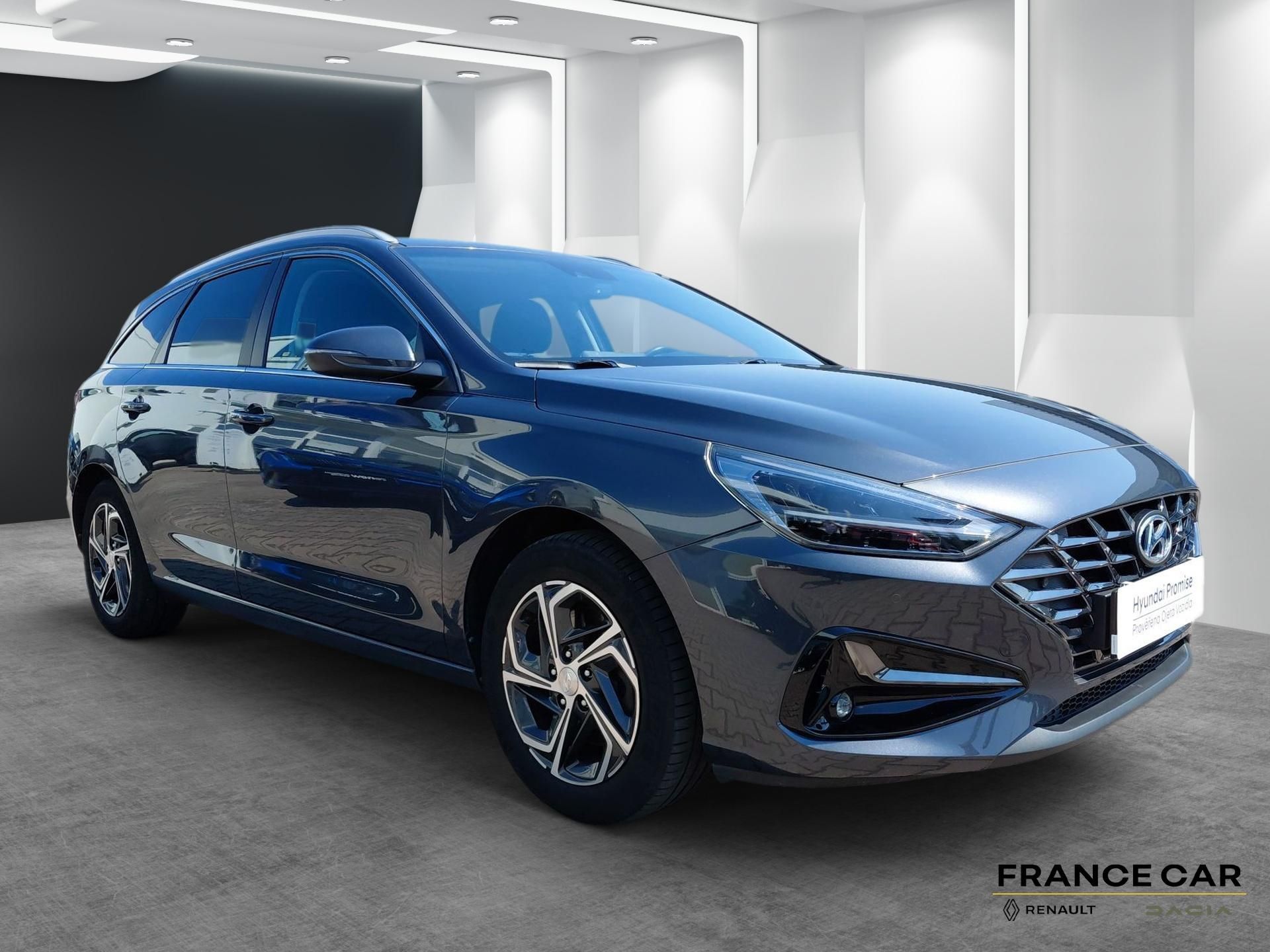 Hyundai i30, 1,5 CVVT 81 kW Smart ČR - fotka 3