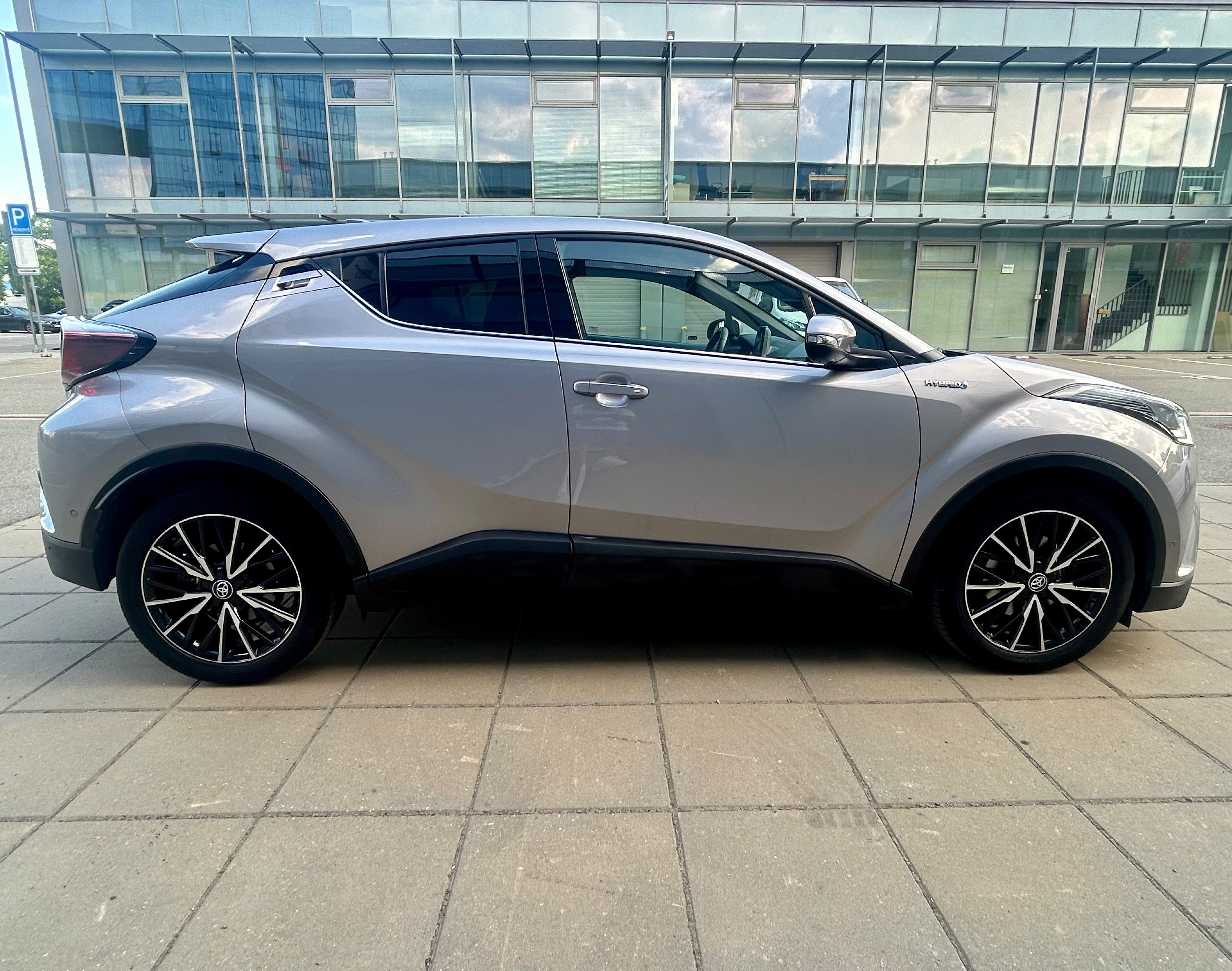 Toyota C-HR, 1.8 Hybrid EXECUTIVE-ČR-ACC - fotka 6