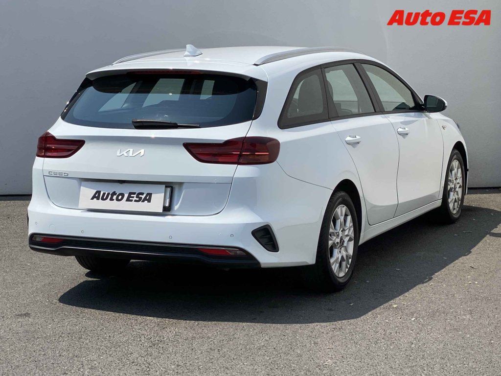 Kia Cee´d, 1.5 T-GDi SW,Spin,kamera - fotka 4