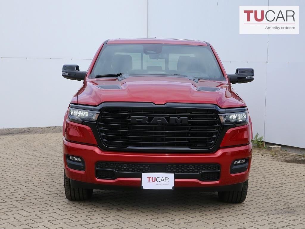 Dodge Ram, 1500 Laramie 5.7 V8 HEMI 2026 - fotka 2