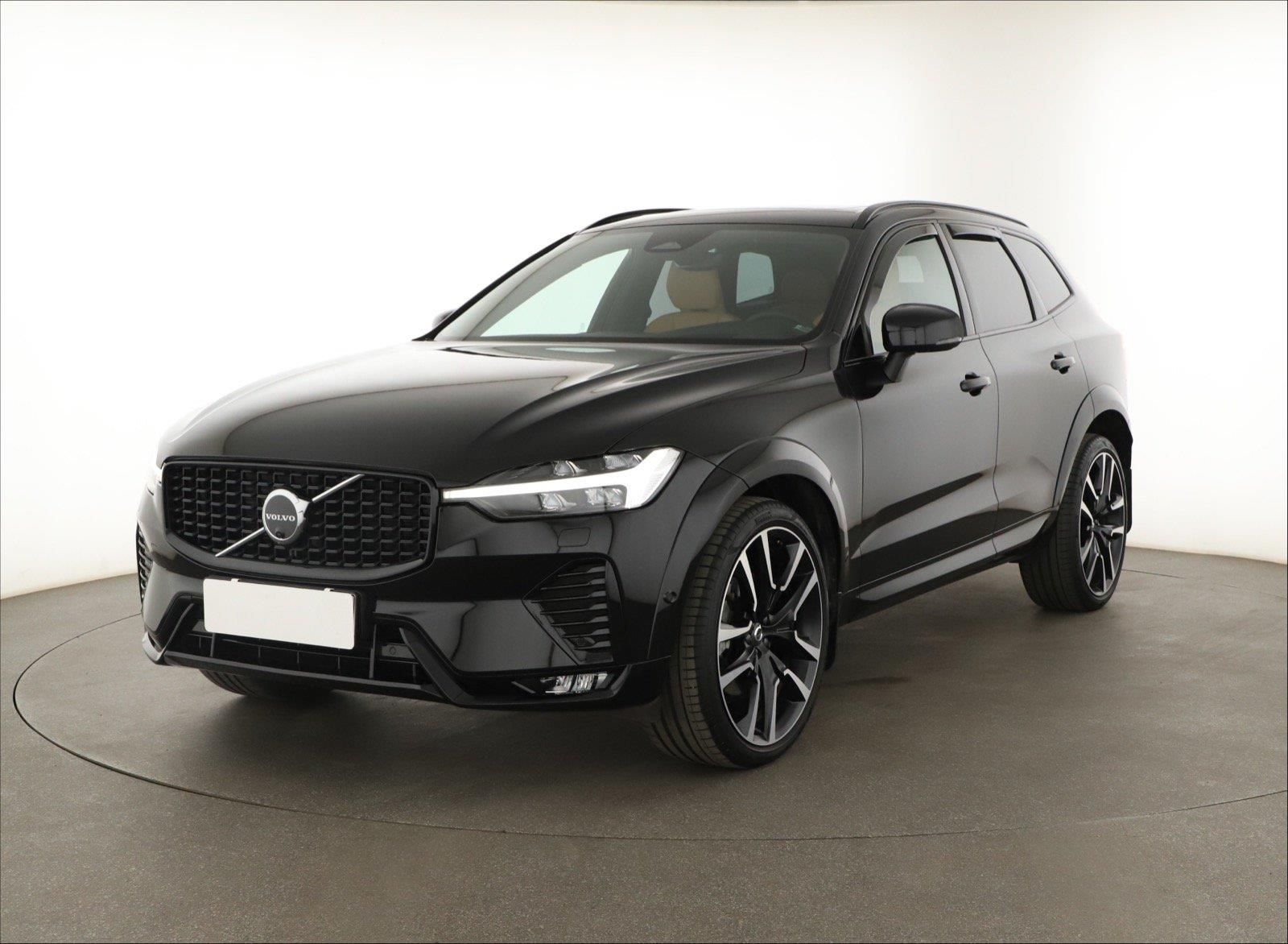 Volvo XC60, D5 AWD, Inscription - fotka 2