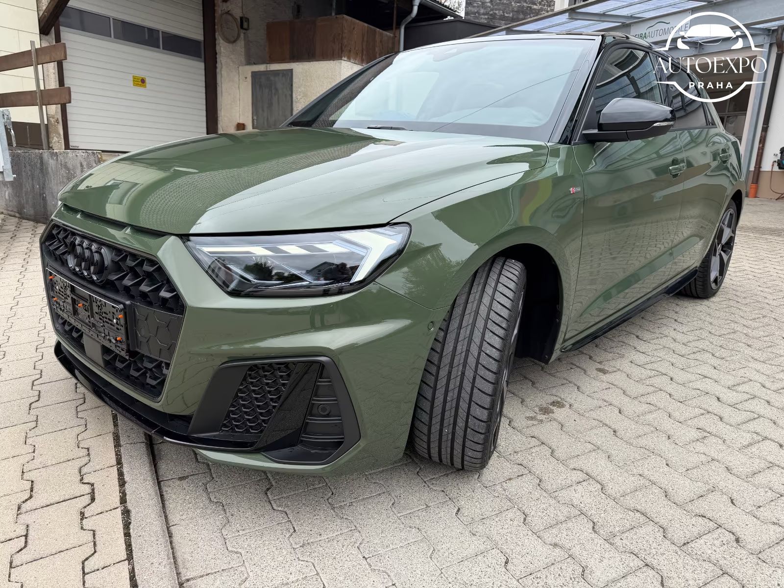 Audi A1, Sportback 40 TFSI S line - fotka 2