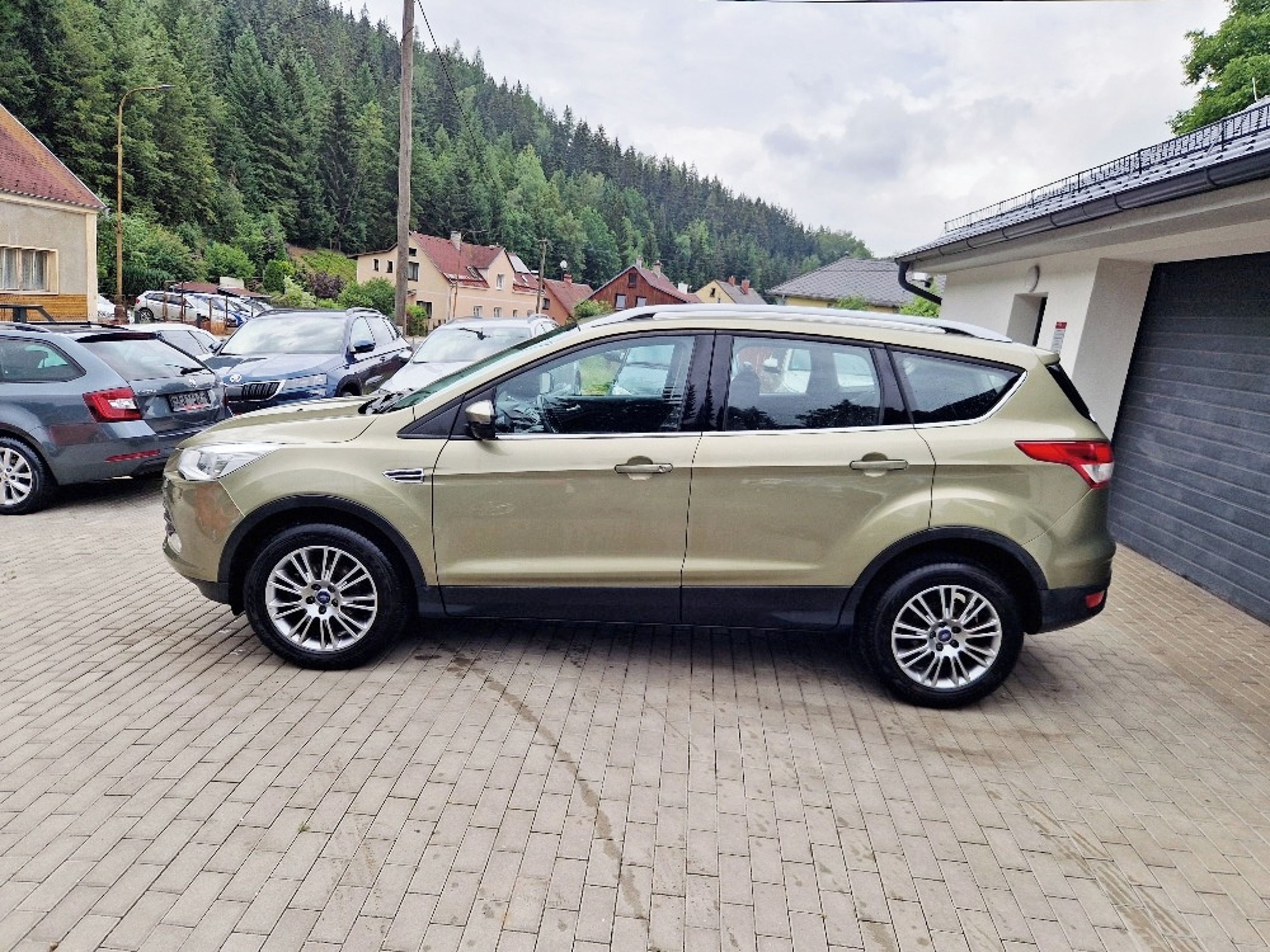 Ford Kuga, 1.6 (110 kW) Sport,plný servis - fotka 5