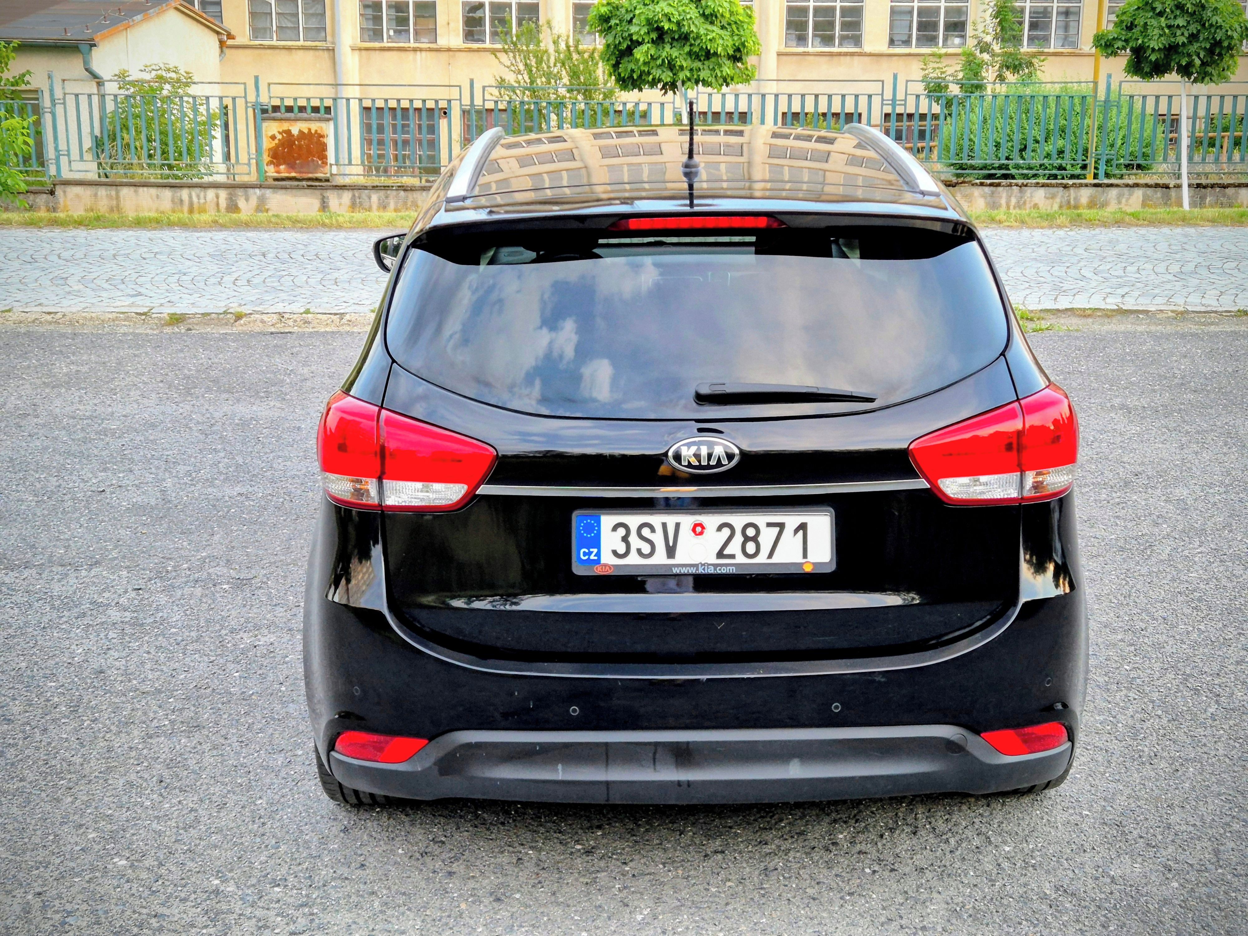 Kia Carens, Kia Carens 1.7 CRDi 7-míst TOP - fotka 4