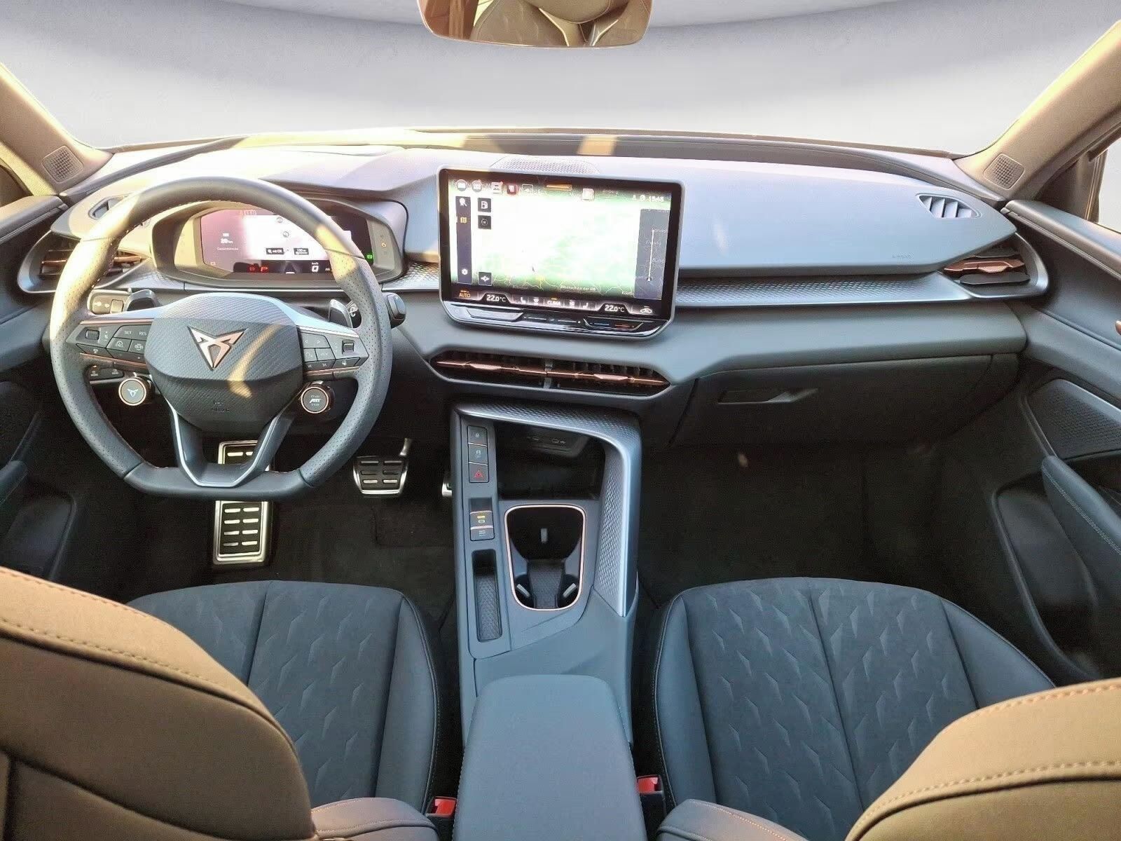 Cupra Terramar, VZ 2.0 TSI  4Drive*360° kamera - fotka 6