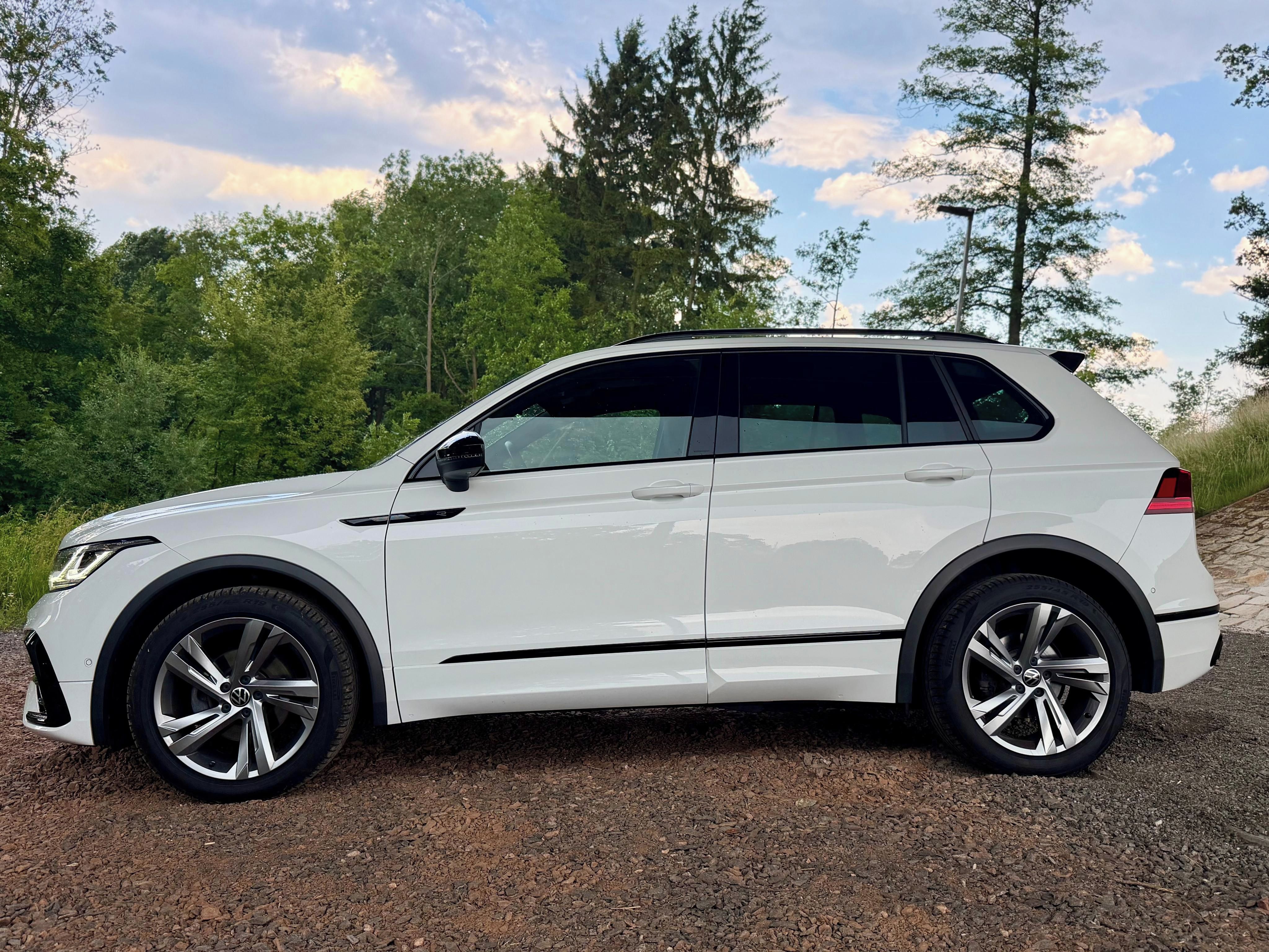 Volkswagen Tiguan, R-Line 2.0 TDI 110 kW DSG LED - fotka 2