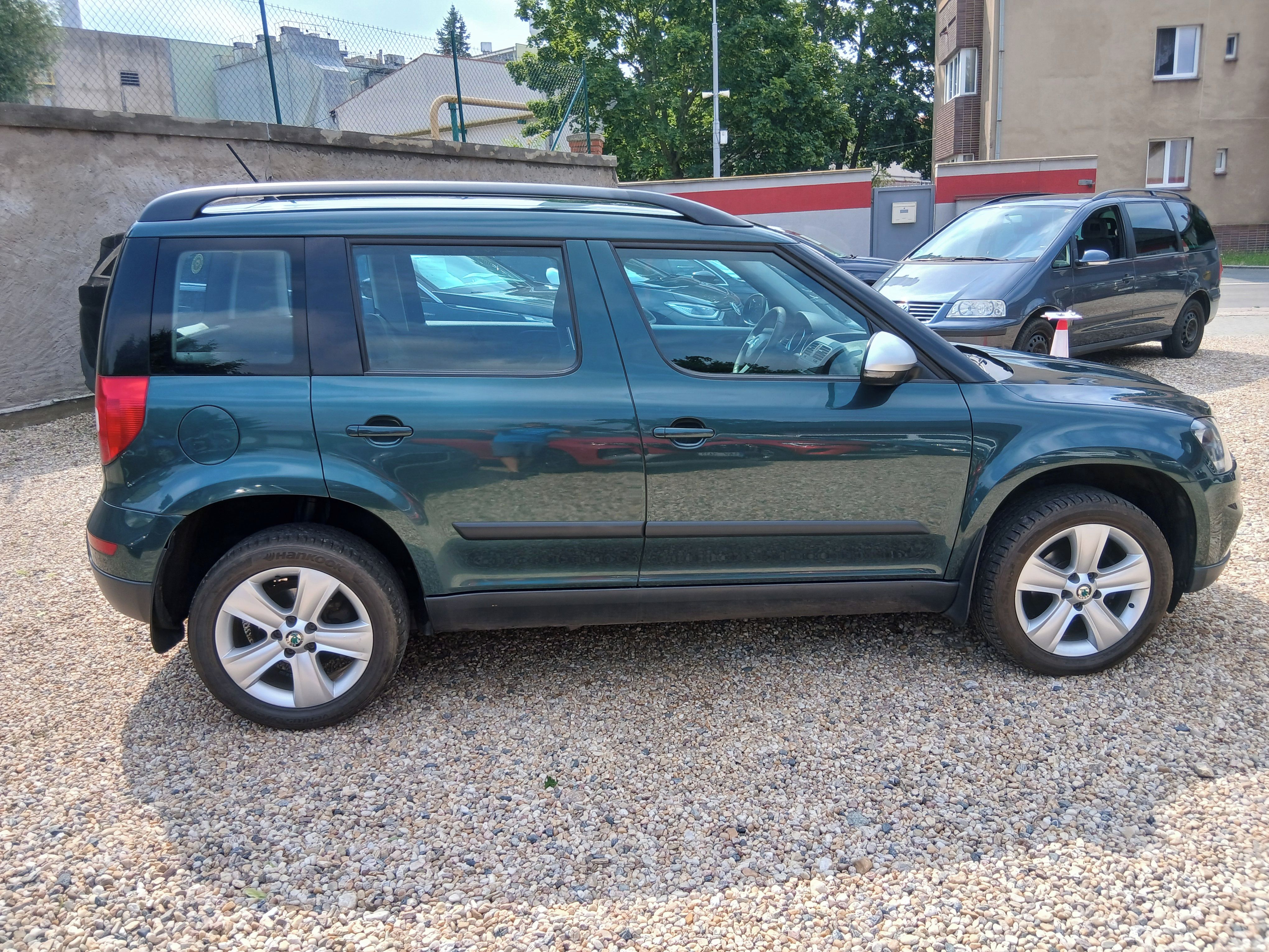 Škoda Yeti, 2.0TDi 81KW 4x4 S.Kniha 1xMaj - fotka 4