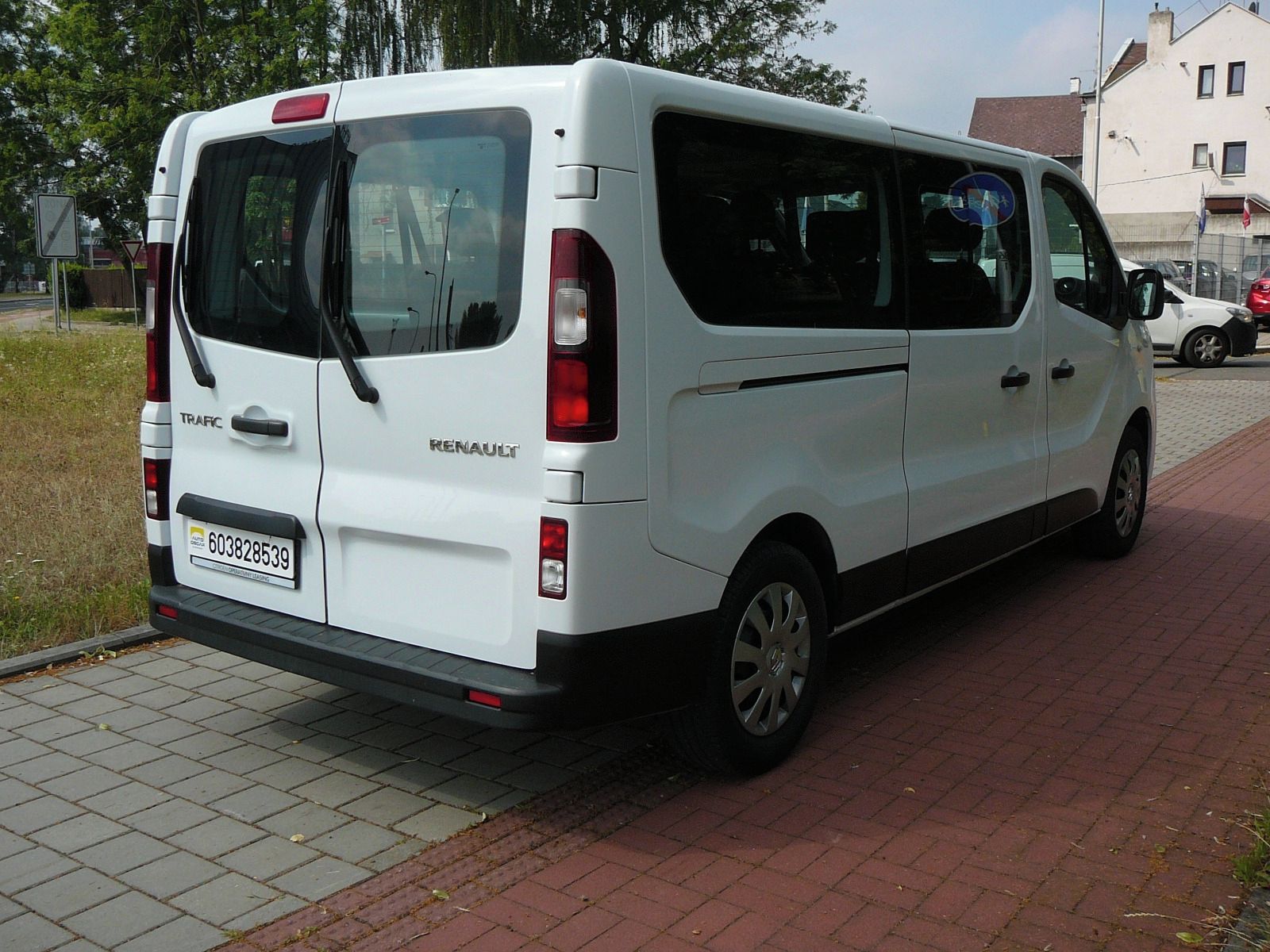 Renault Trafic, 16DCi 92kW 9-Míst L2H1 - fotka 6