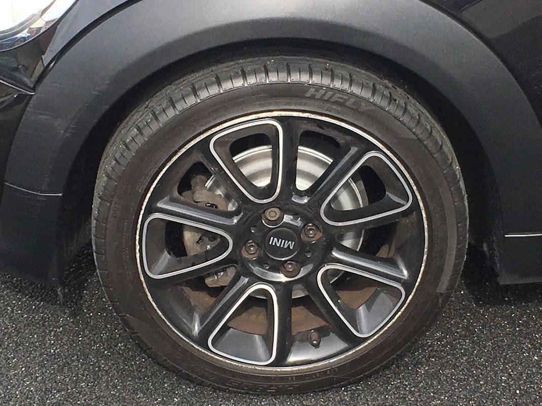 Mini Cooper, 1.6i 90kW Max.výbava TOP STAV - fotka 3