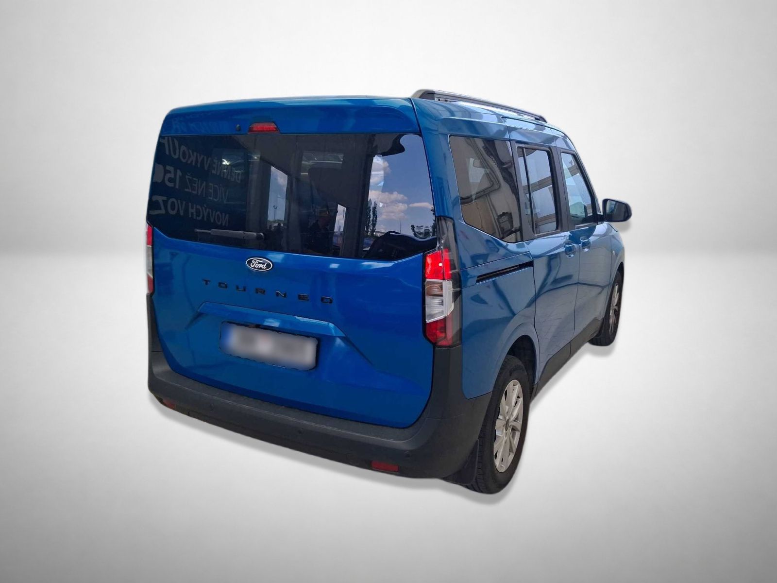 Ford Tourneo Courier, 1.0 EcoBoost, Titanium, 5Míst - fotka 2