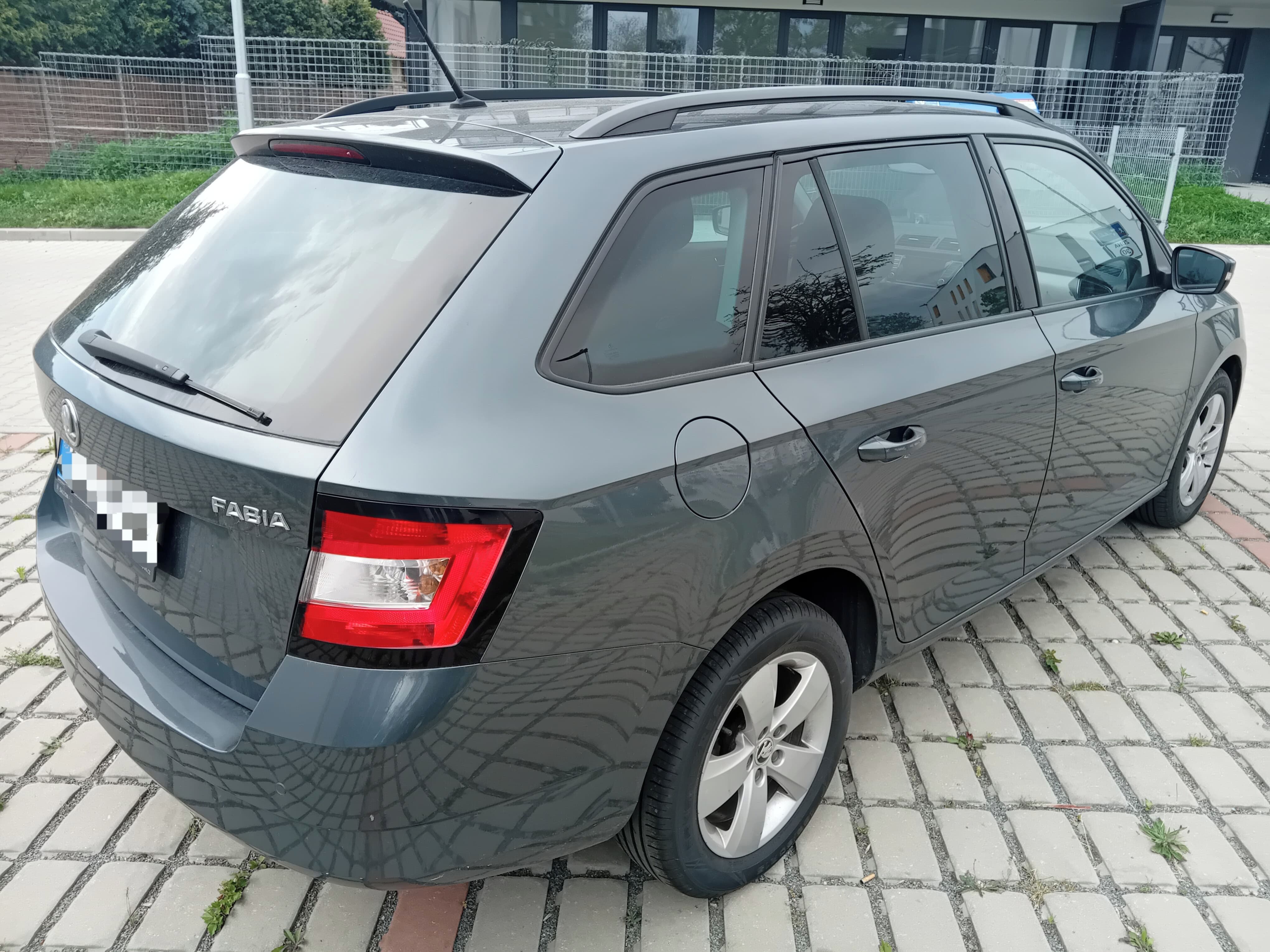 Škoda Fabia, 81kW, DPH, 1.majitel - fotka 6