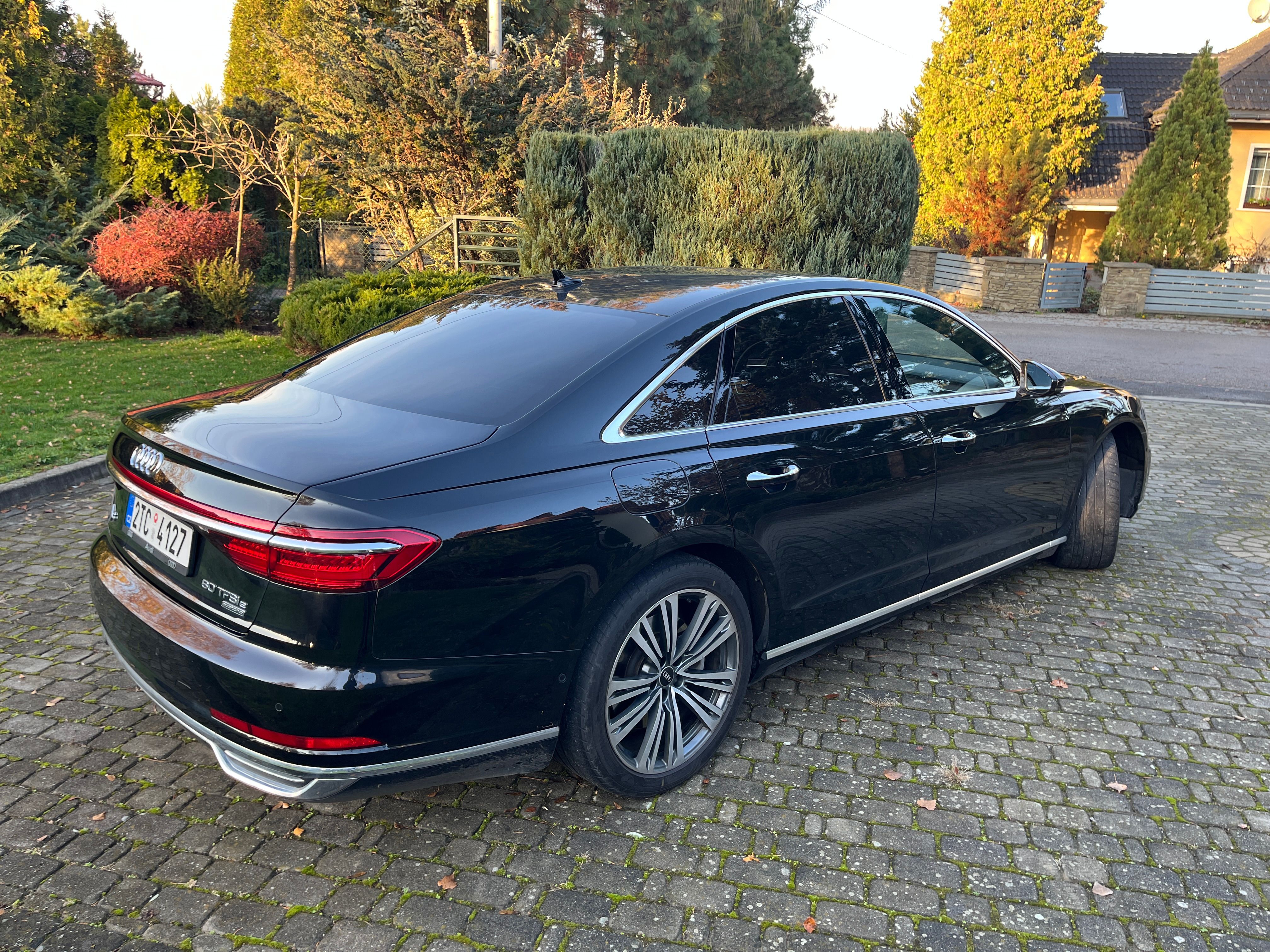 Audi A8, PHEV 60 TFSI eQuatro DPH - fotka 3