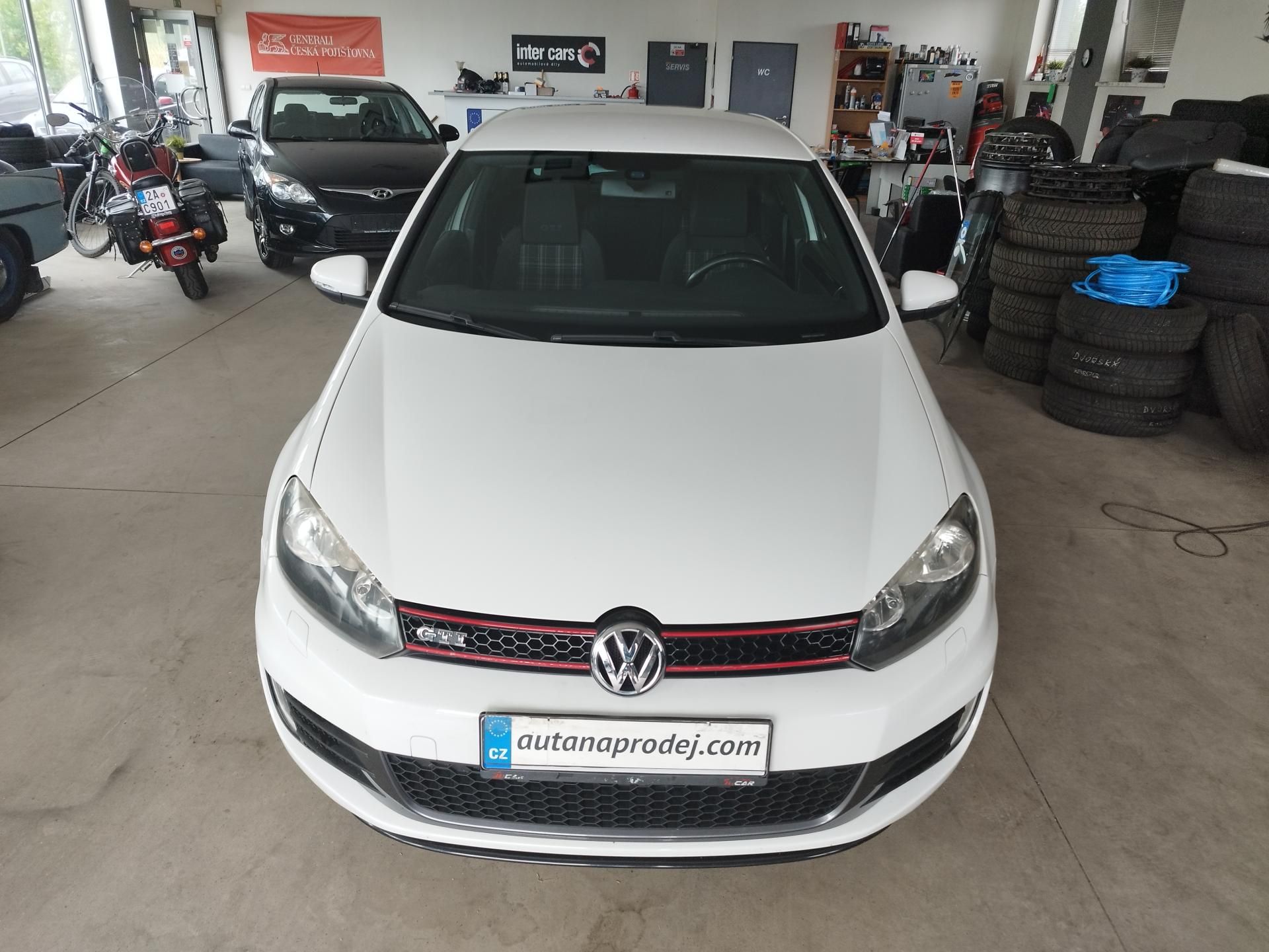 Volkswagen Golf, GTI,2,0TSI,155KW,AUT.KL.18ALU - fotka 3