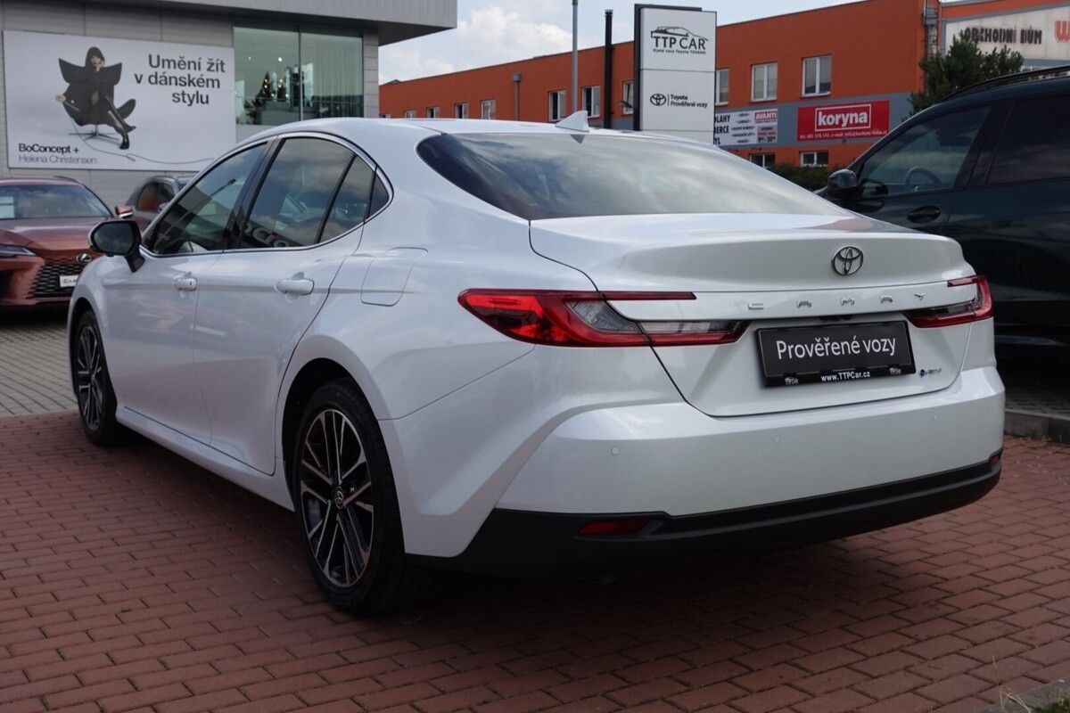 Toyota Camry, 2,5 HEV Executive záruka 3+2 - fotka 6