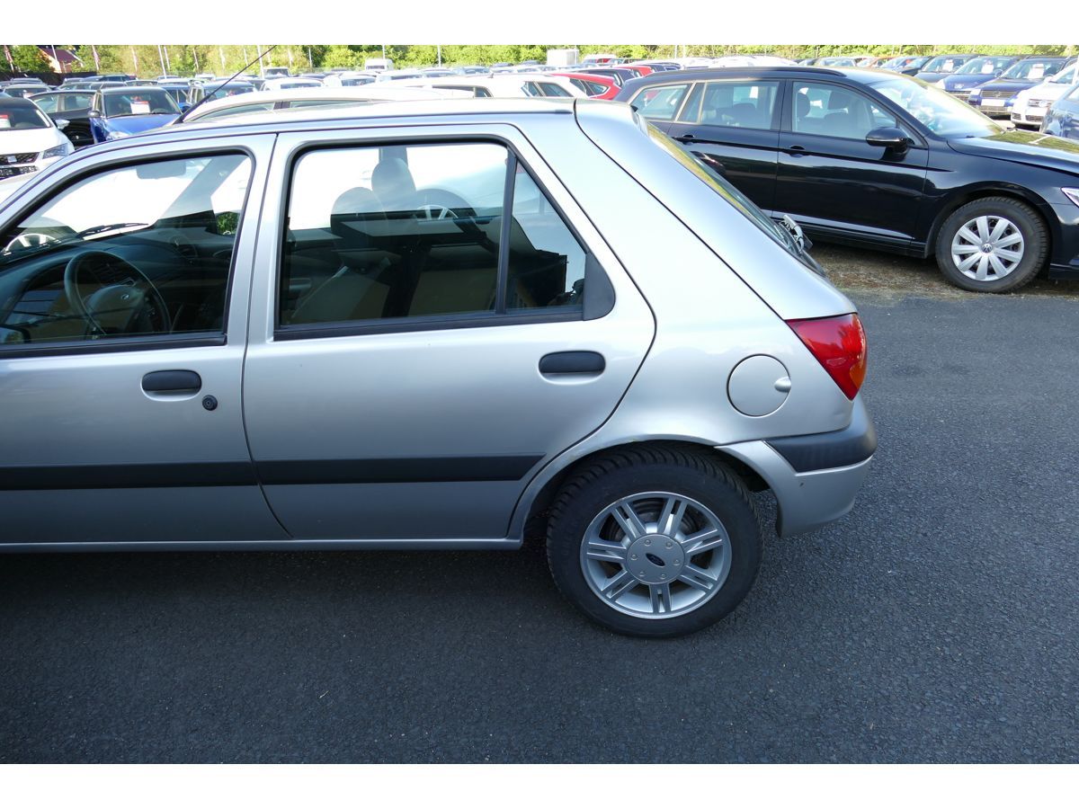 Ford Fiesta, 1,3 44KW KLIMA - fotka 6