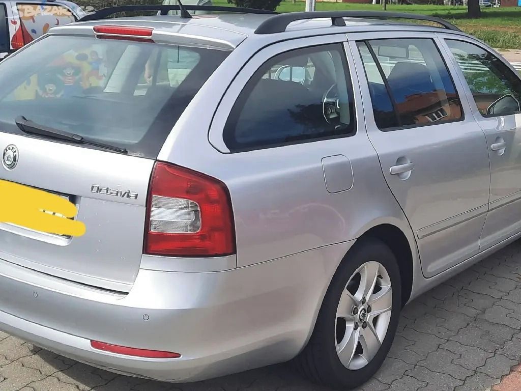Škoda Octavia, 1,6 MPI - fotka 4
