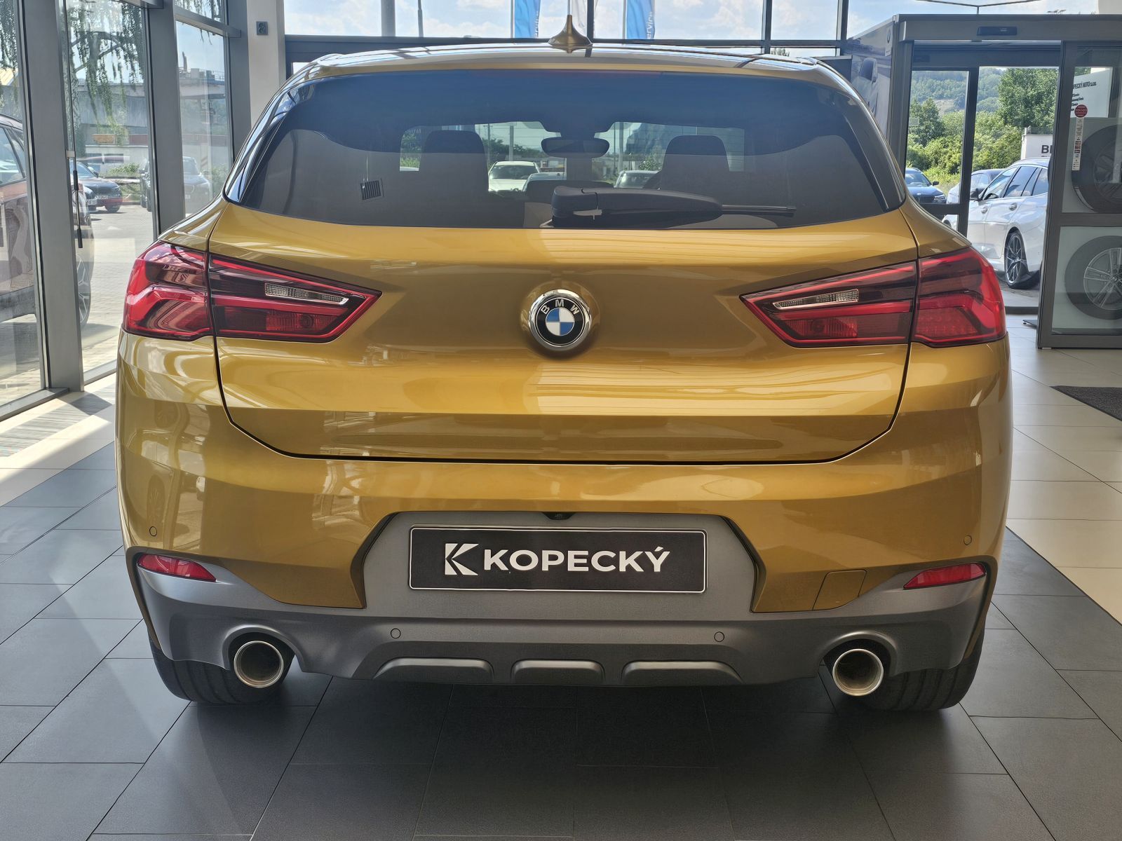 BMW X2, xDrive20i - fotka 5