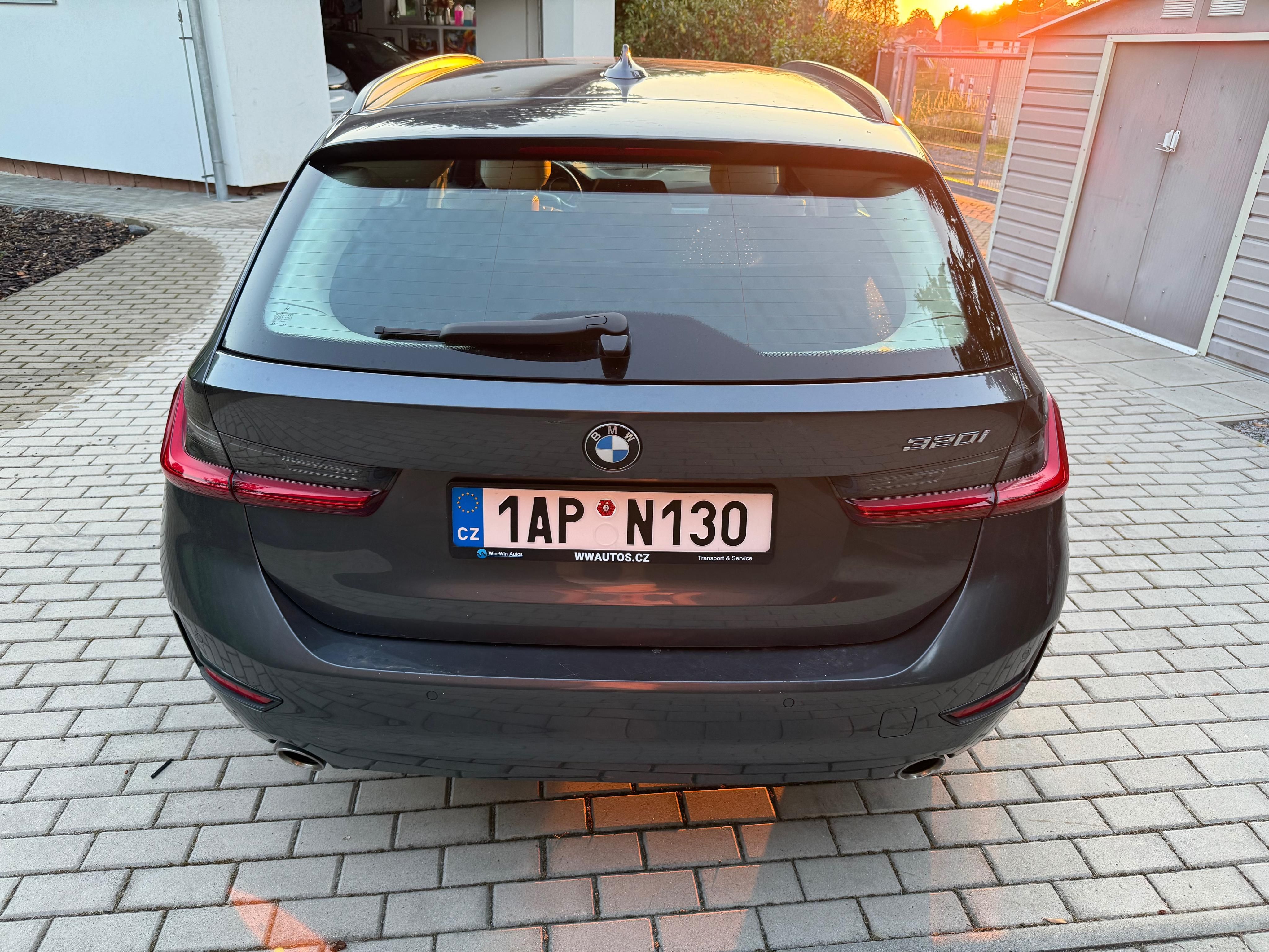 BMW Řada 3, 320i 135KW 8st Automat - fotka 6