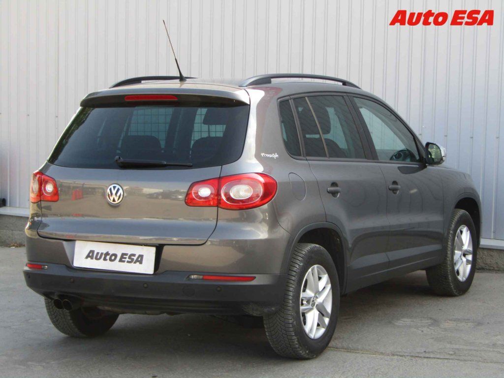Volkswagen Tiguan, 1.4 TSi,+kola - fotka 4