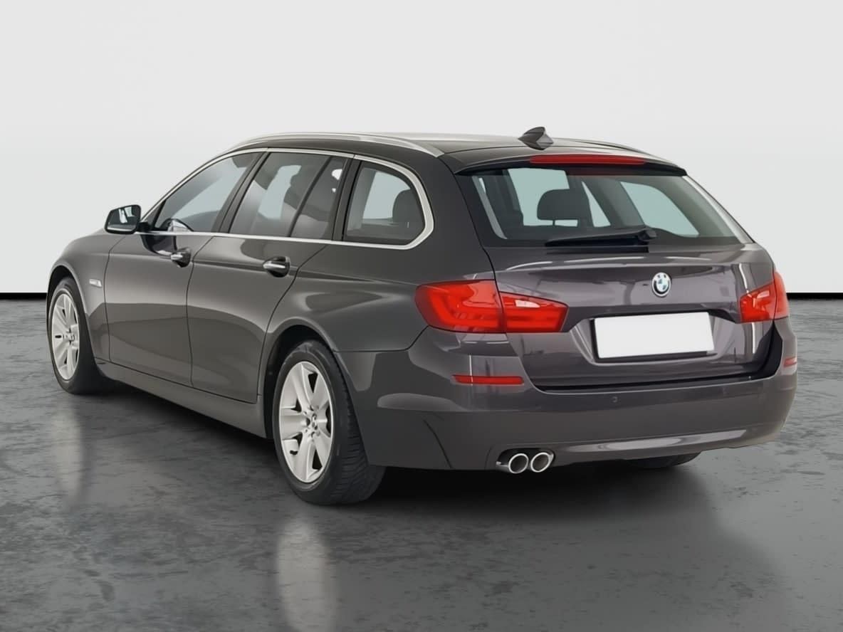 BMW Řada 5, 520d, Navi, Kožené sedačky - fotka 4