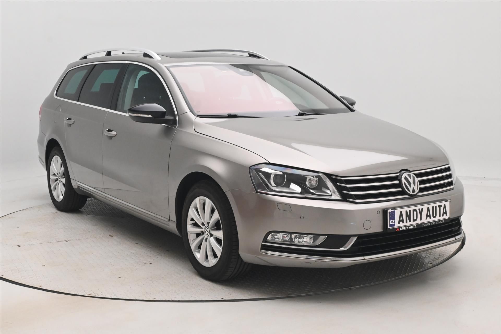 Volkswagen Passat, 2,0 TDI 103kW Business Edition - fotka 3