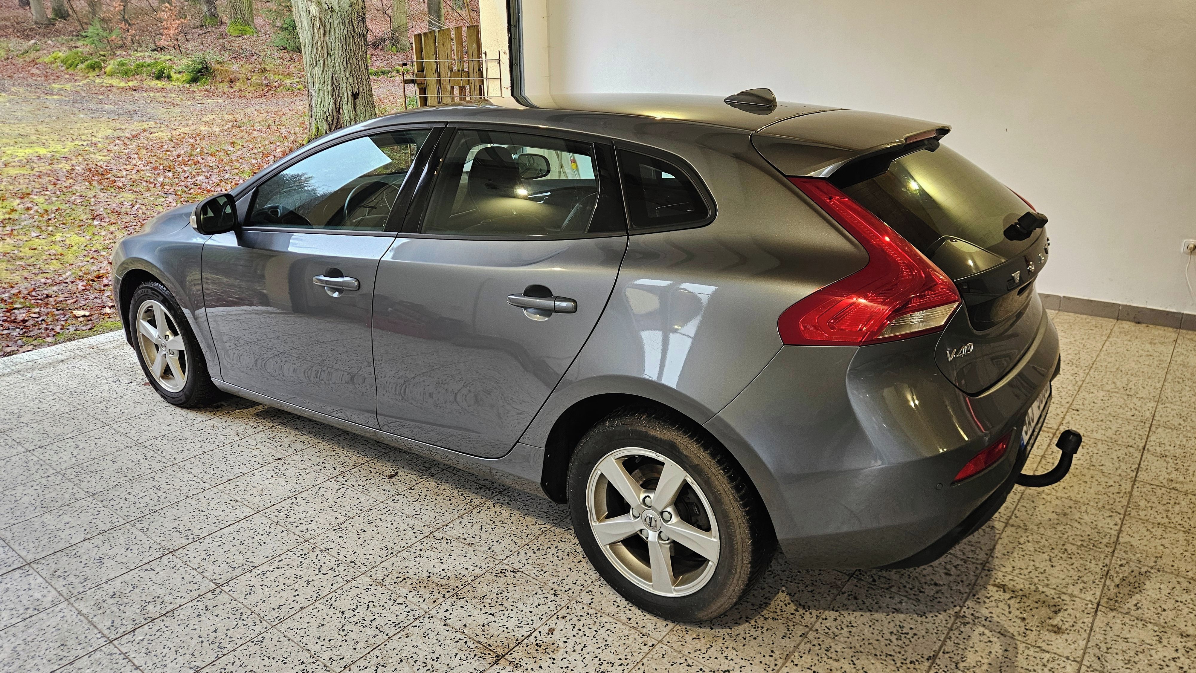 Volvo V40 - fotka 3