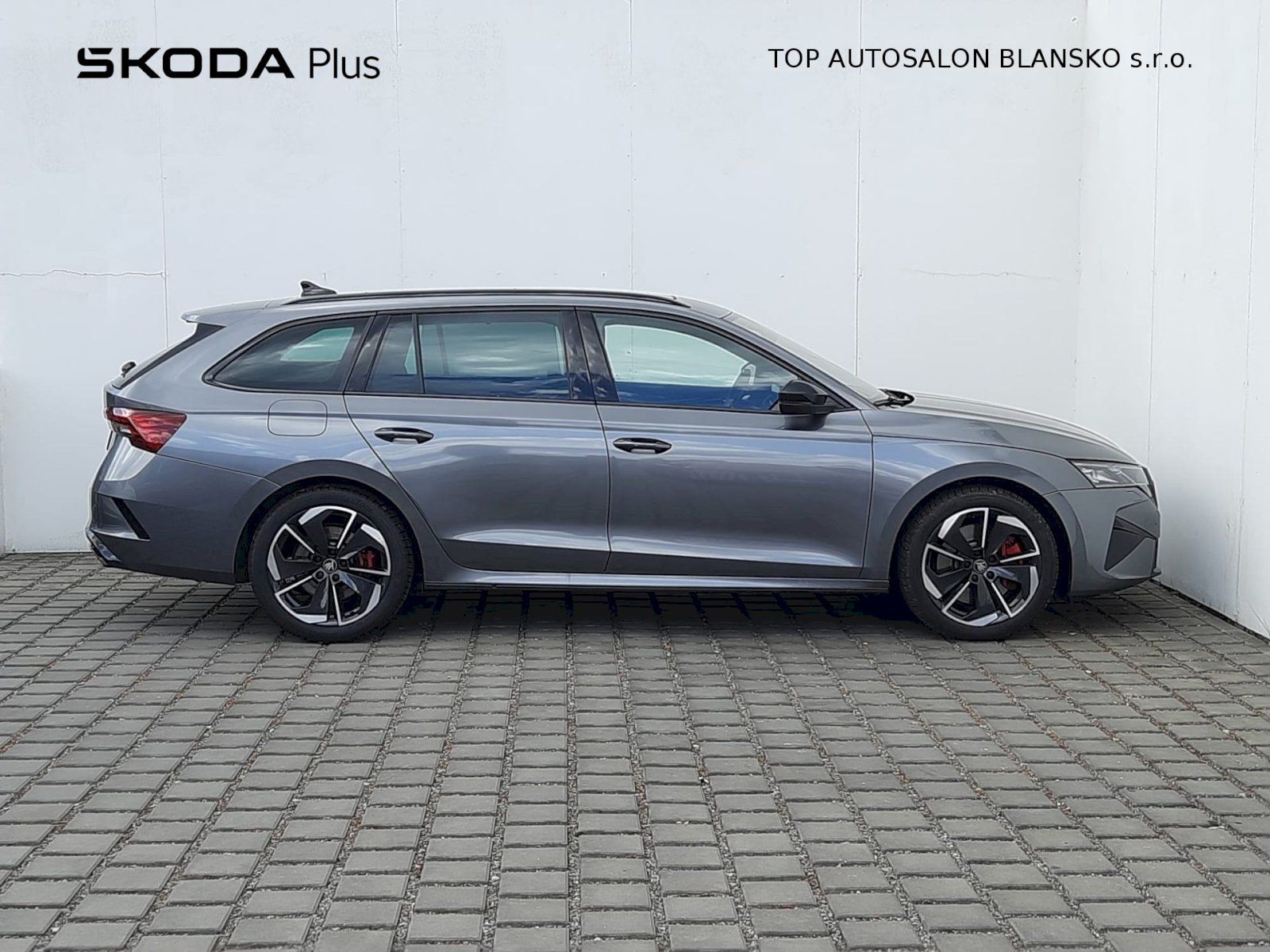 Škoda Octavia, 2,0 TSI 195kW Combi RS - fotka 3
