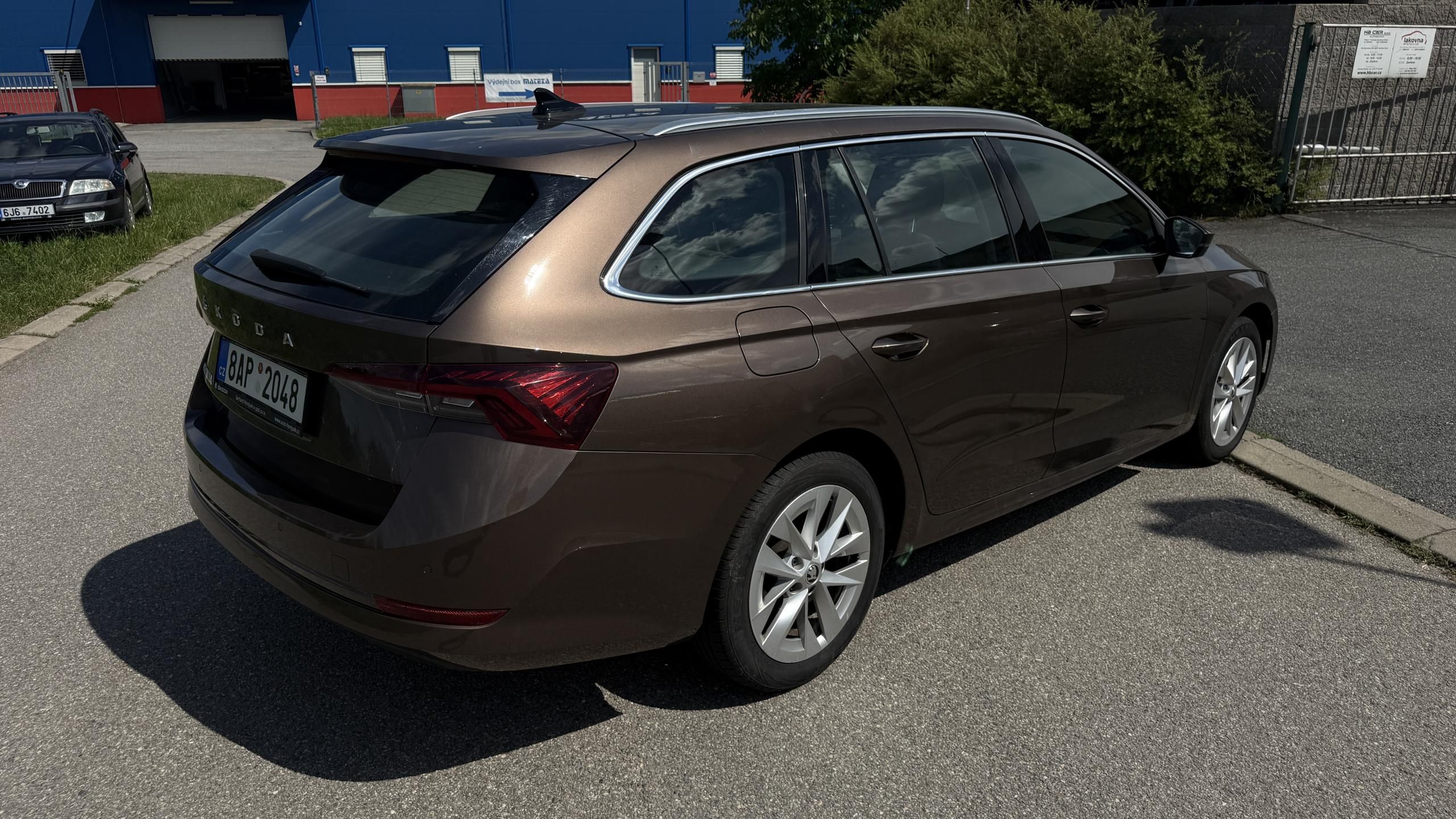 Škoda Octavia, 2.0 tdi - fotka 6