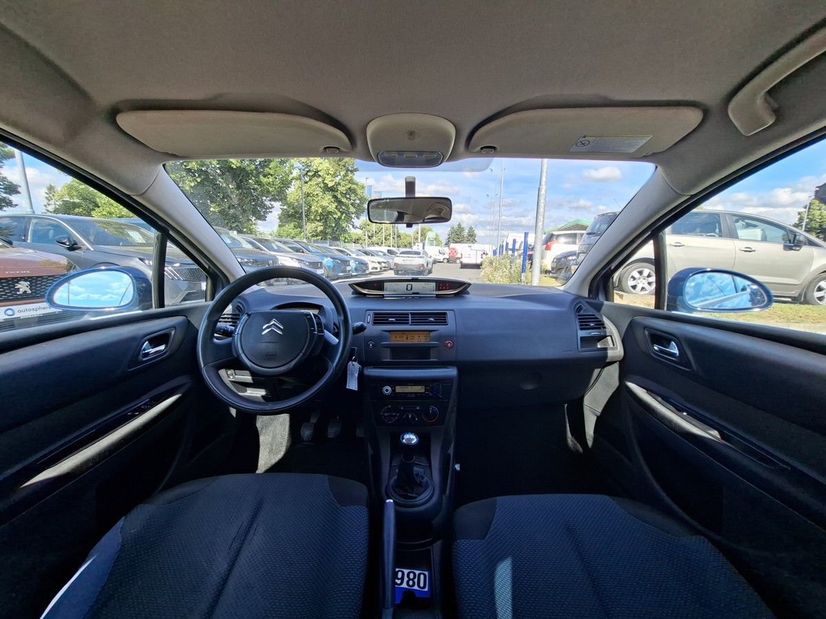 Citroën C4, 1,4i 16V 90k M5 - fotka 2