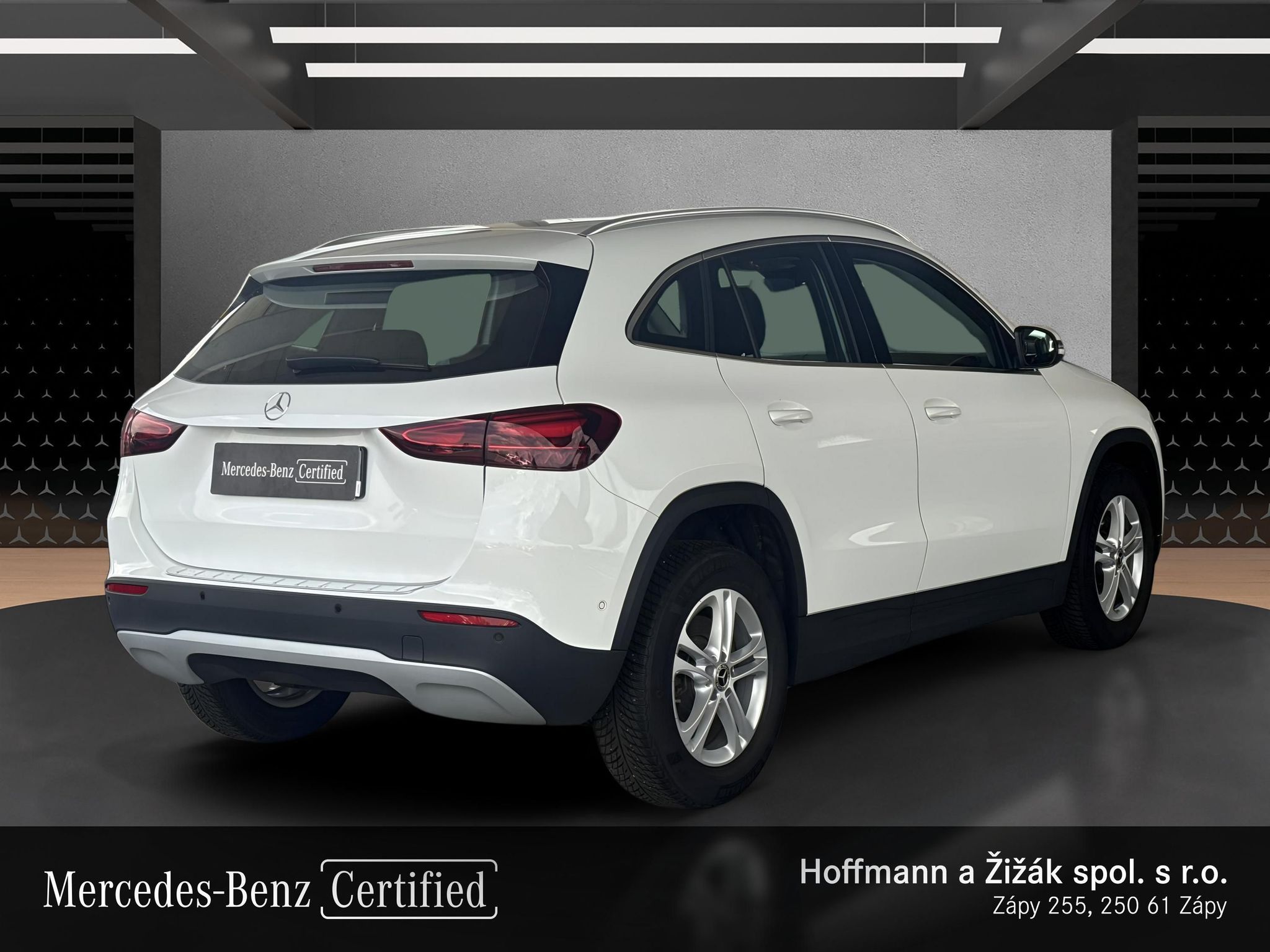 Mercedes-Benz GLA, 220 4MATIC - fotka 5