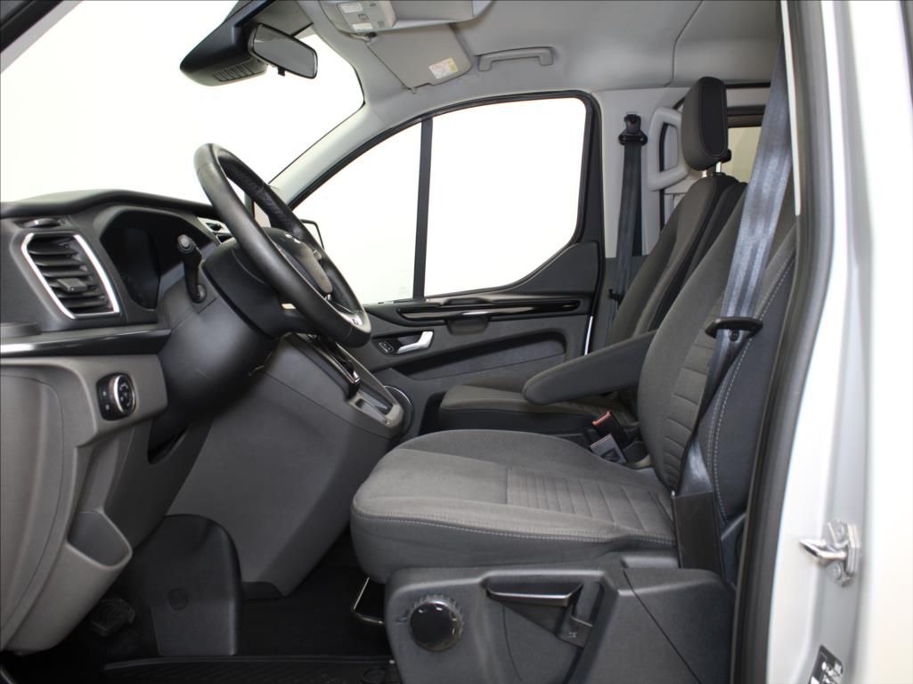 Ford Tourneo Custom, 2,0 TDCi 136kW AT Titan. ČR - fotka 6