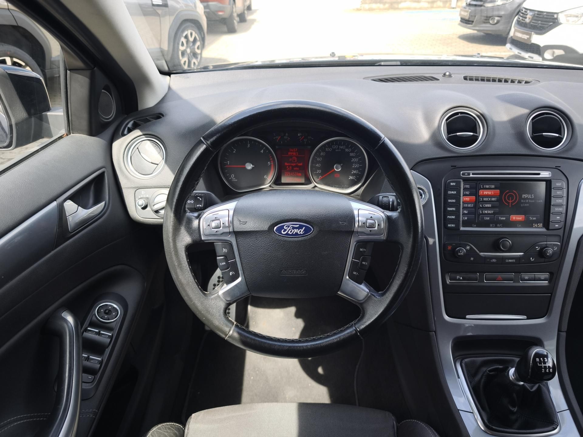 Ford Mondeo, 2012 2.0 TDCi 103kW TITANIUM - fotka 6