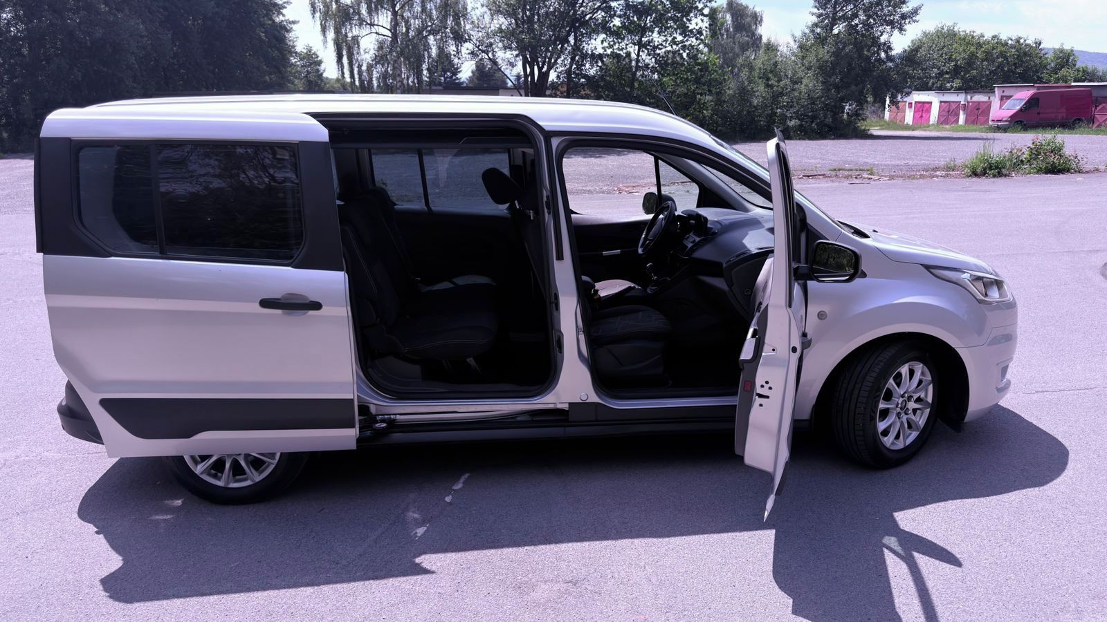 Ford Transit Connect - fotka 3