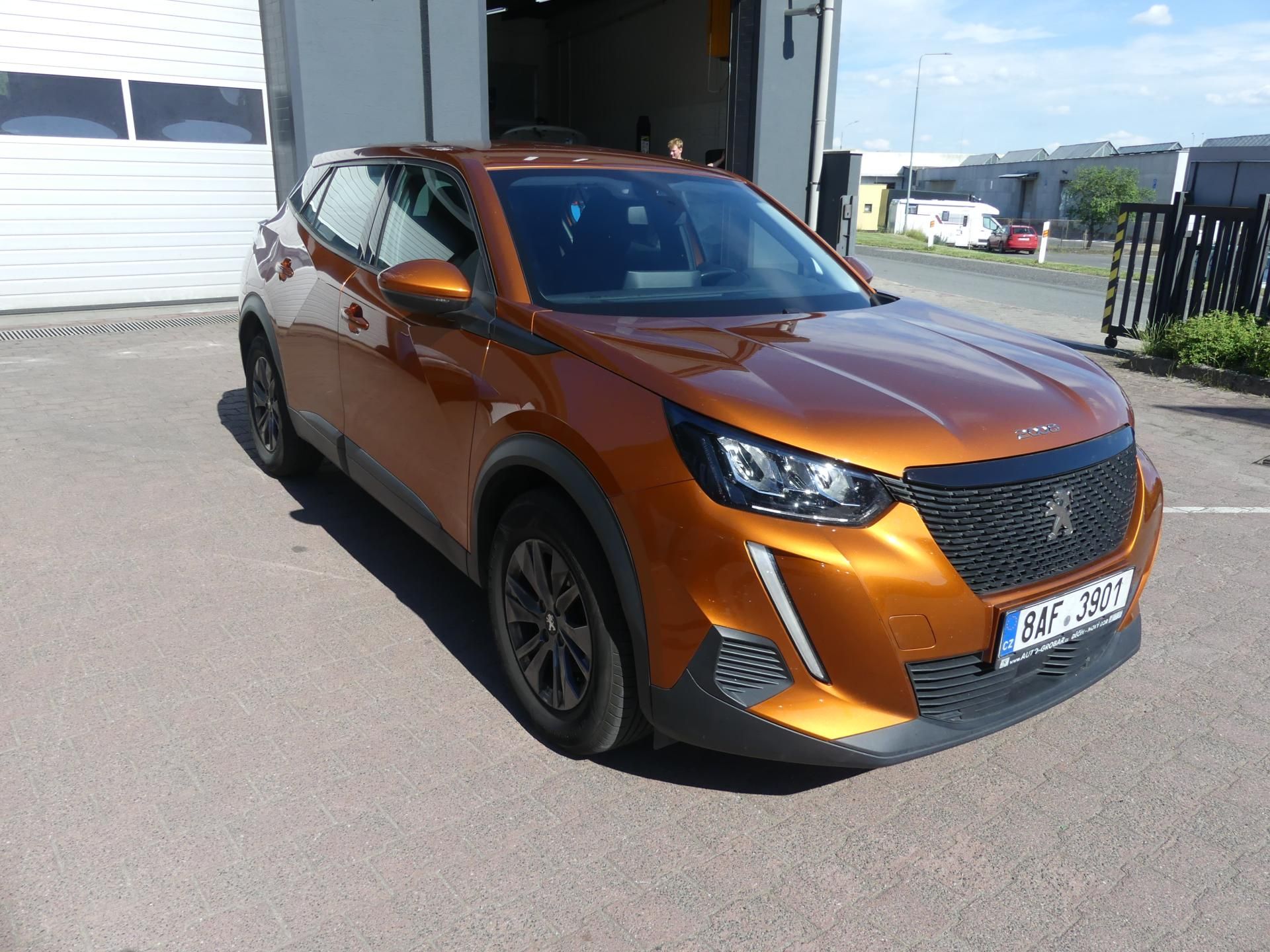 Peugeot 2008, 1,2 PureTech MAN6 - fotka 3
