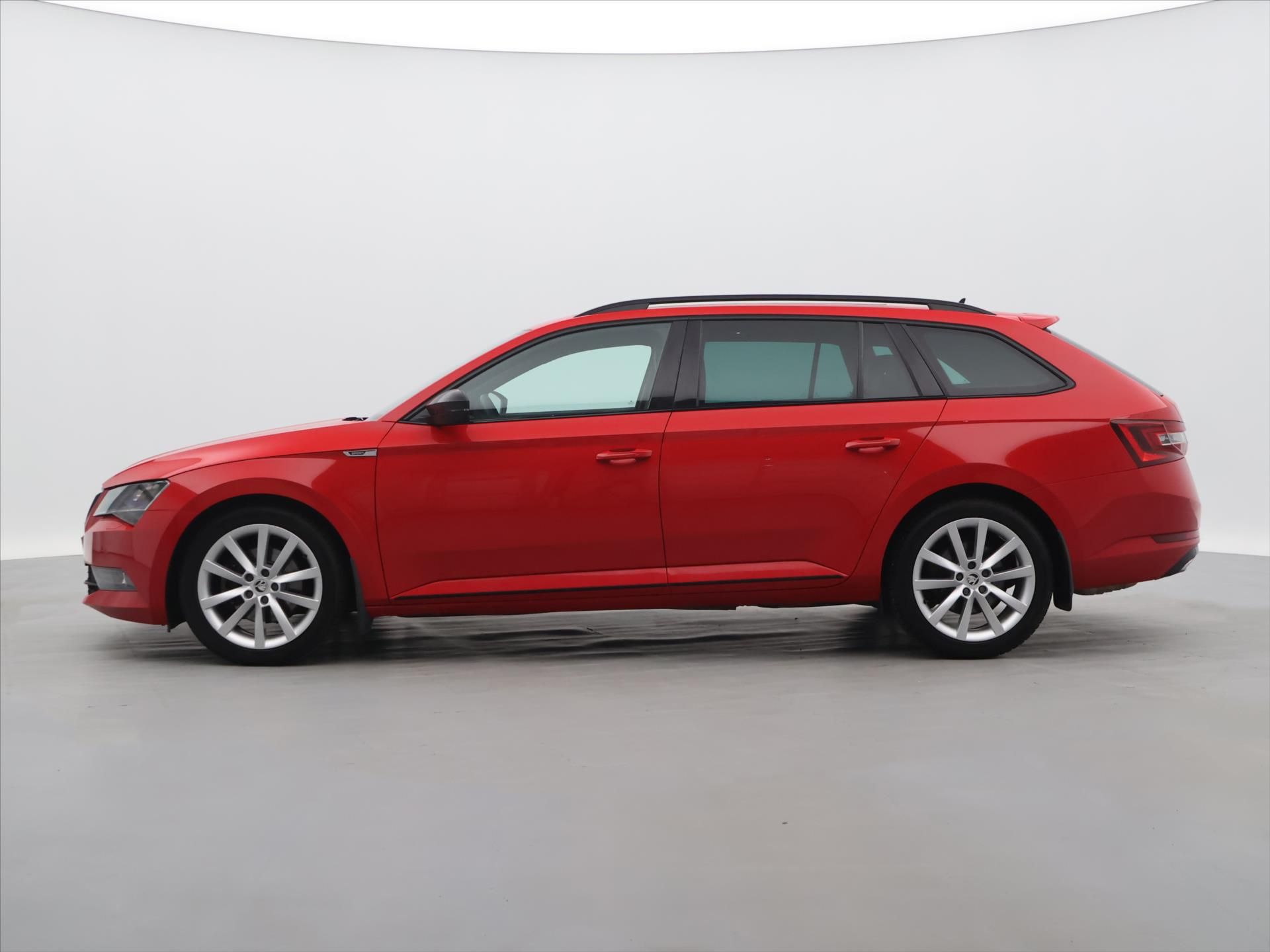 Škoda Superb, 2,0 TDI 140kW DSG Sportline - fotka 4