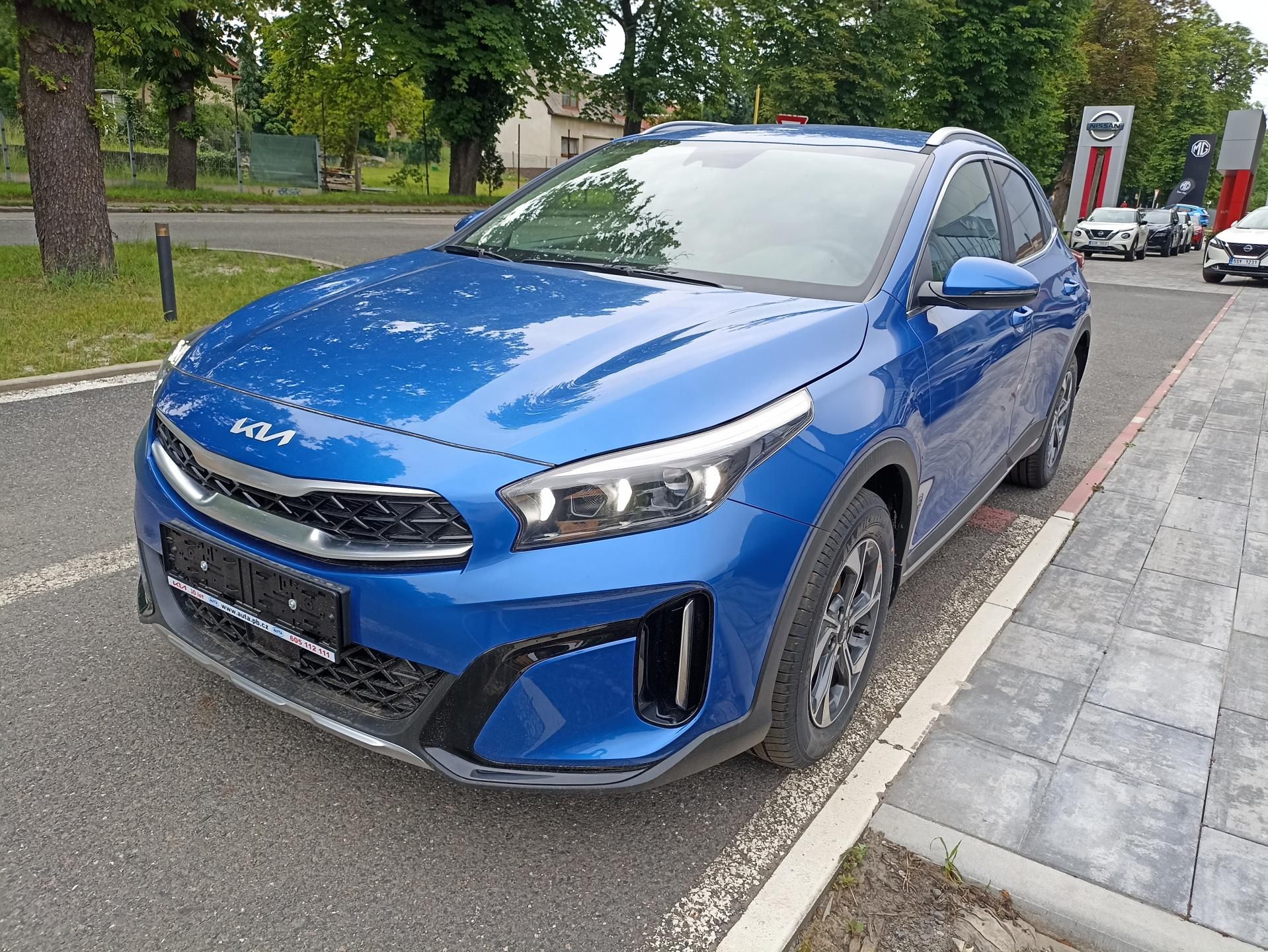 Kia XCee´d, 1.6 T-GDi 7DCT  Exclusive - fotka 3