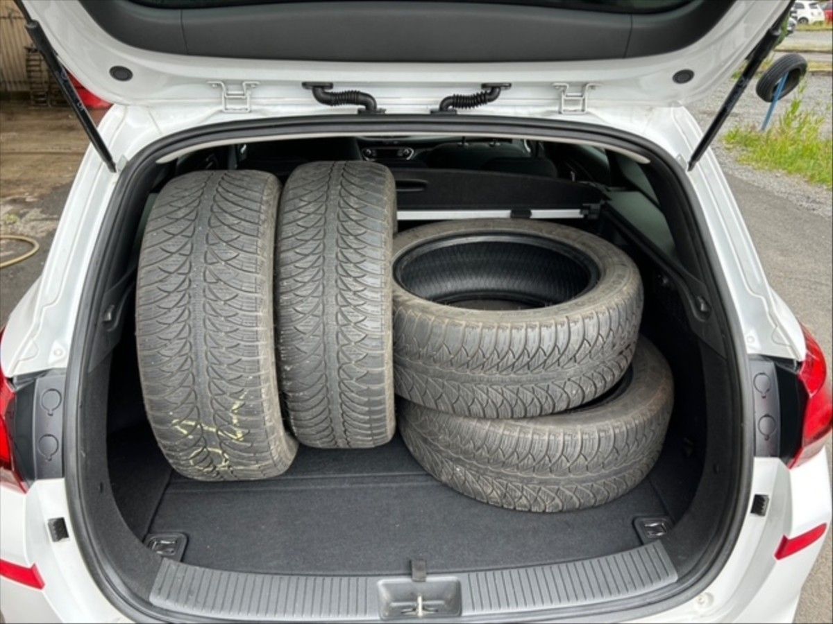 Hyundai i30, 1,5 T-GDI Smart - fotka 6