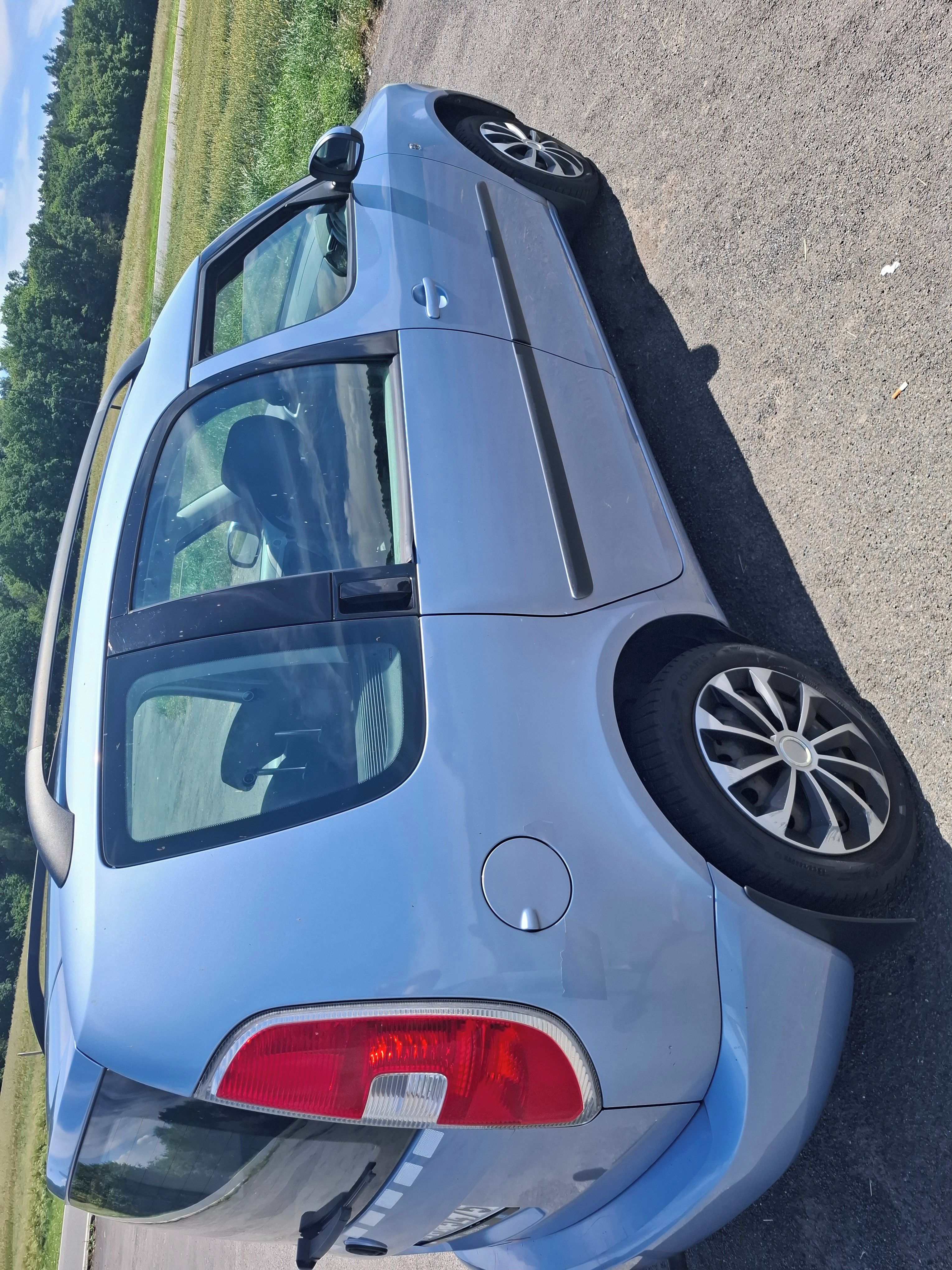 Škoda Roomster, 1.2 Htp, pravidelný servis - fotka 6