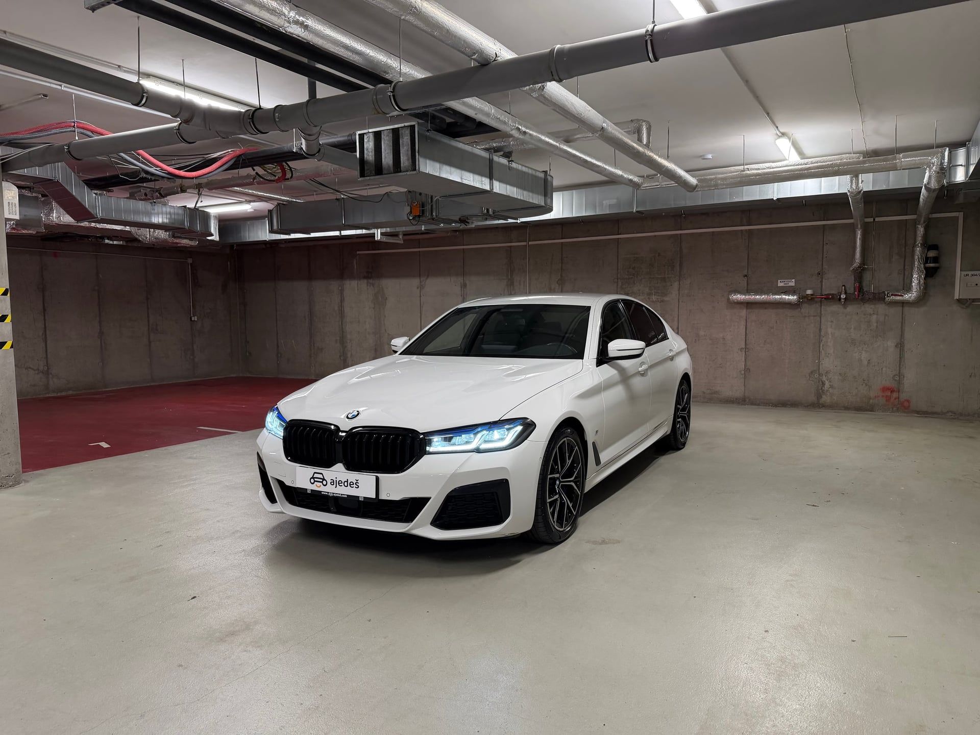 BMW Řada 5, 530d xDrive/M-paket/ČR/záruka
