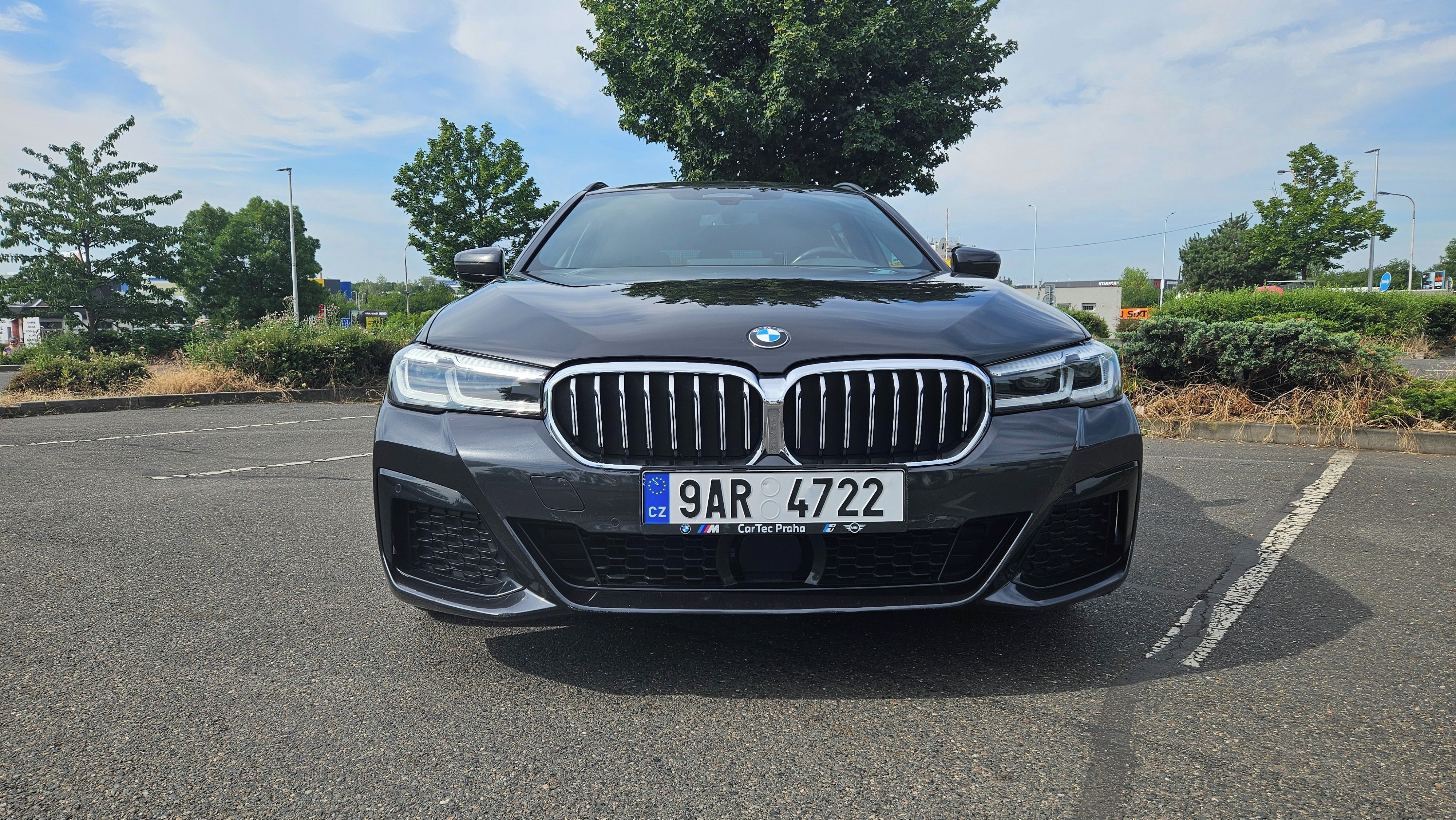 BMW Řada 5 - fotka 2