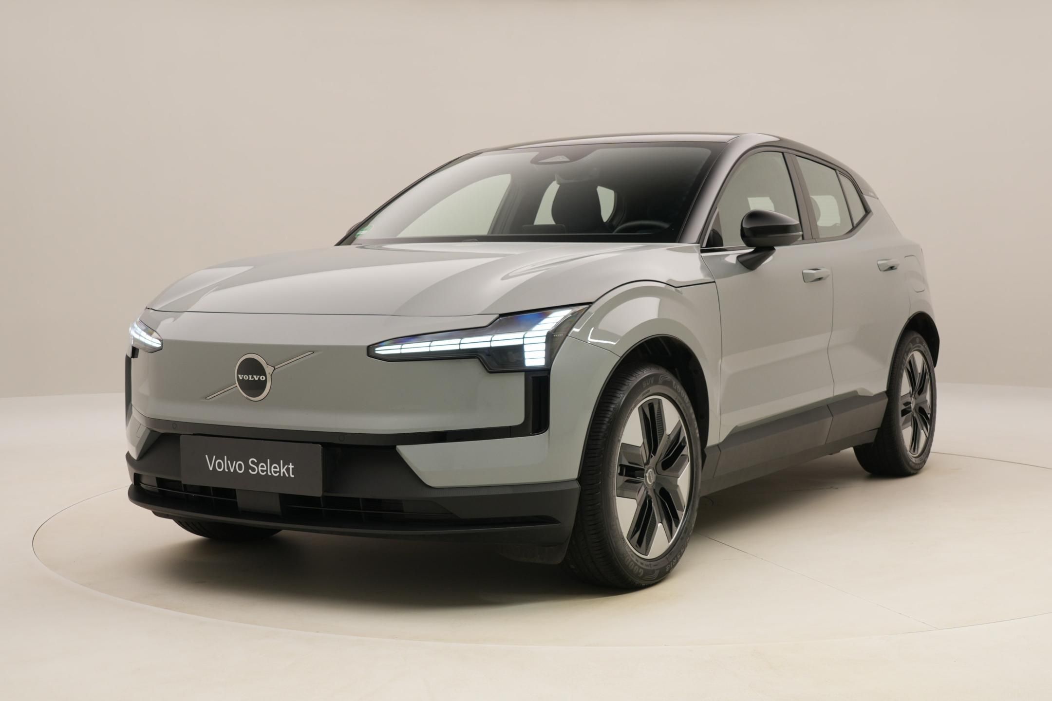 Volvo EX30, PURE ELECTRIC SINGLE PLUS CZ