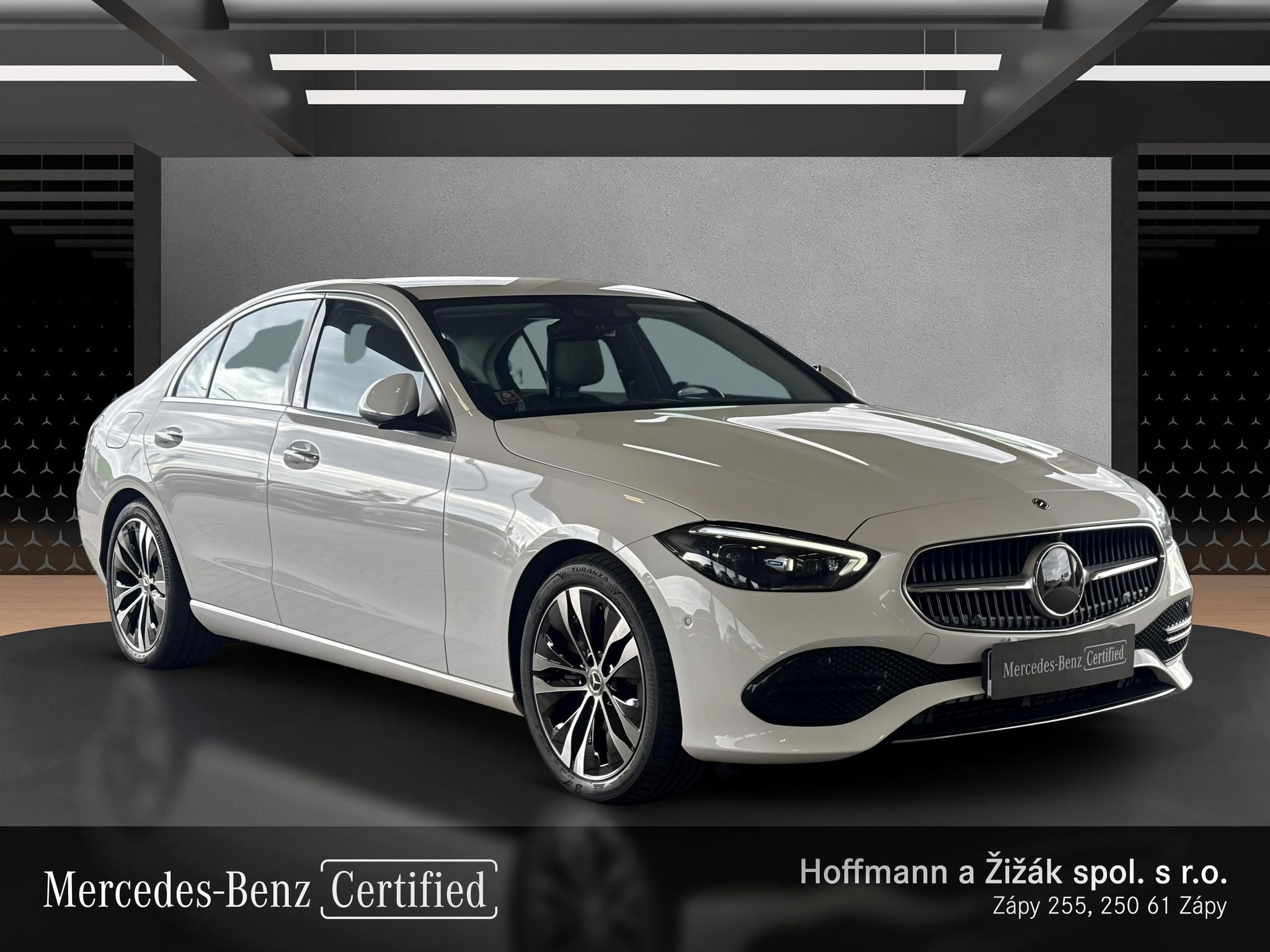 Mercedes-Benz Třídy C, 220d 4MATIC - fotka 3