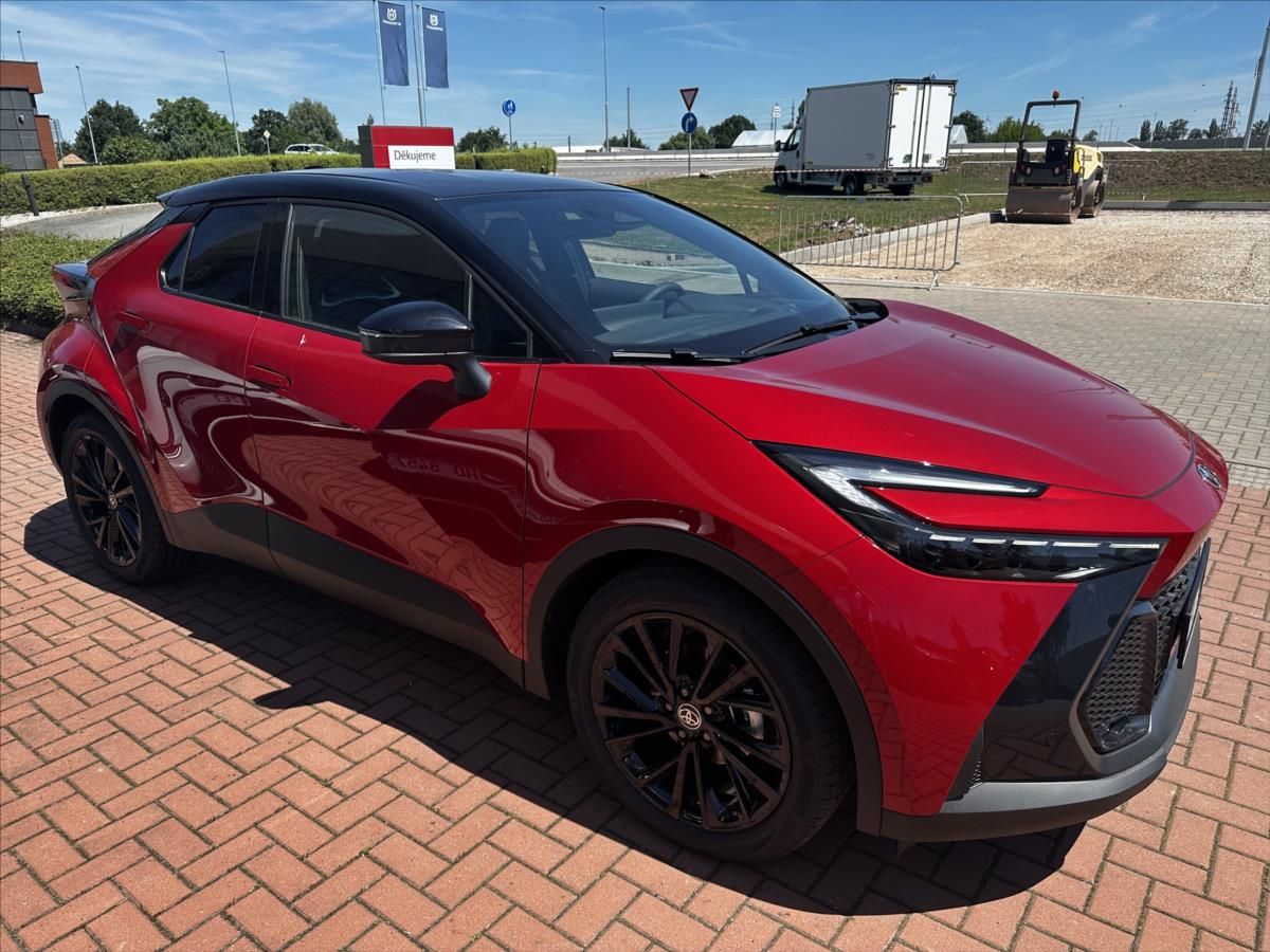 Toyota C-HR, 1,8 GR Sport - fotka 2
