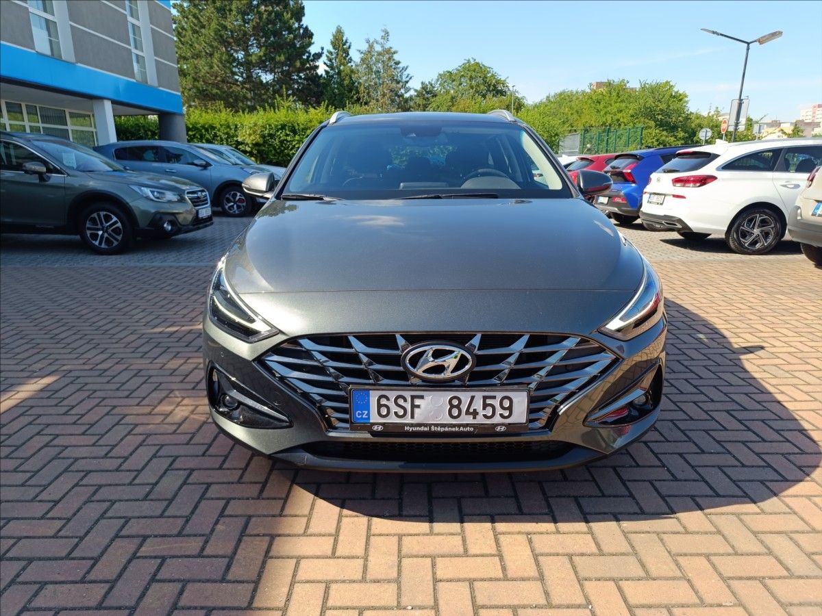 Hyundai i30, 1,0 T-GDi, DCT, Automat Smart - fotka 4