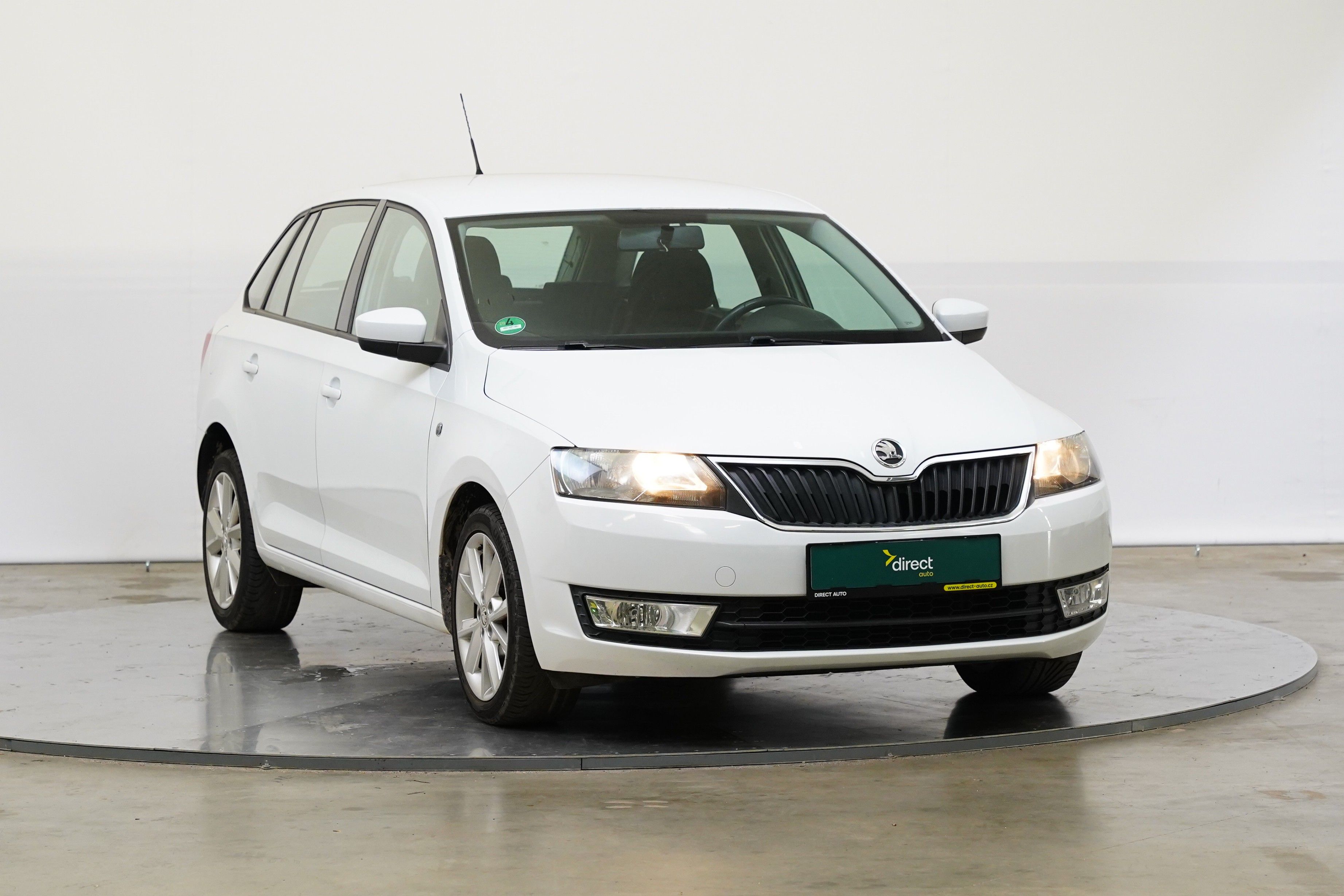 Škoda Rapid, 1.6 TDI 66 kW Ambition - fotka 3