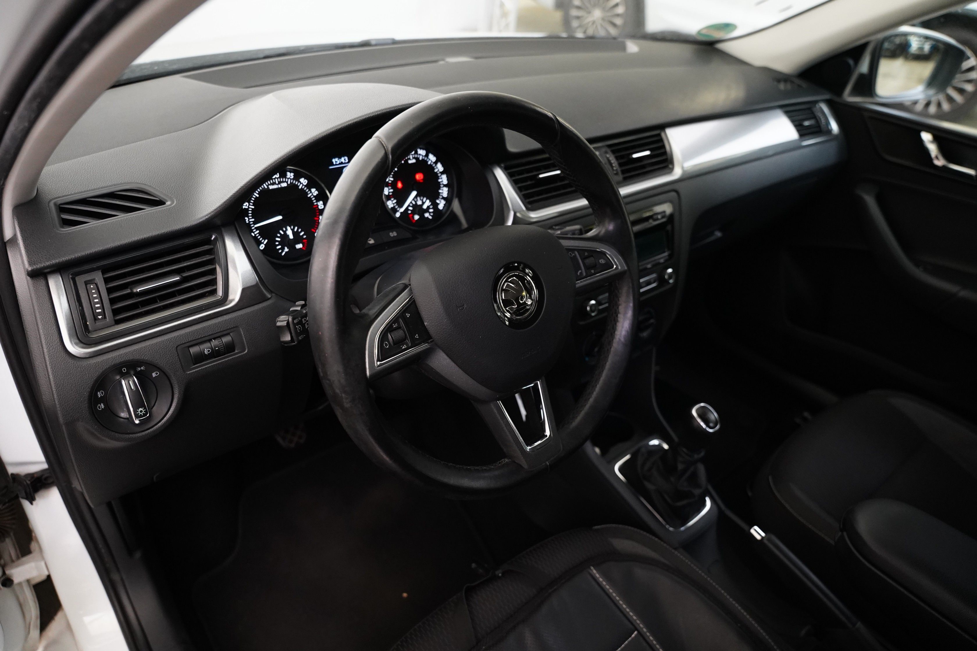 Škoda Rapid, 1.6 TDI 66 kW Ambition - fotka 5