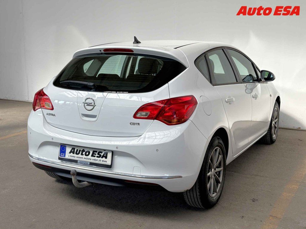 Opel Astra, 1.6 CDTi - fotka 4